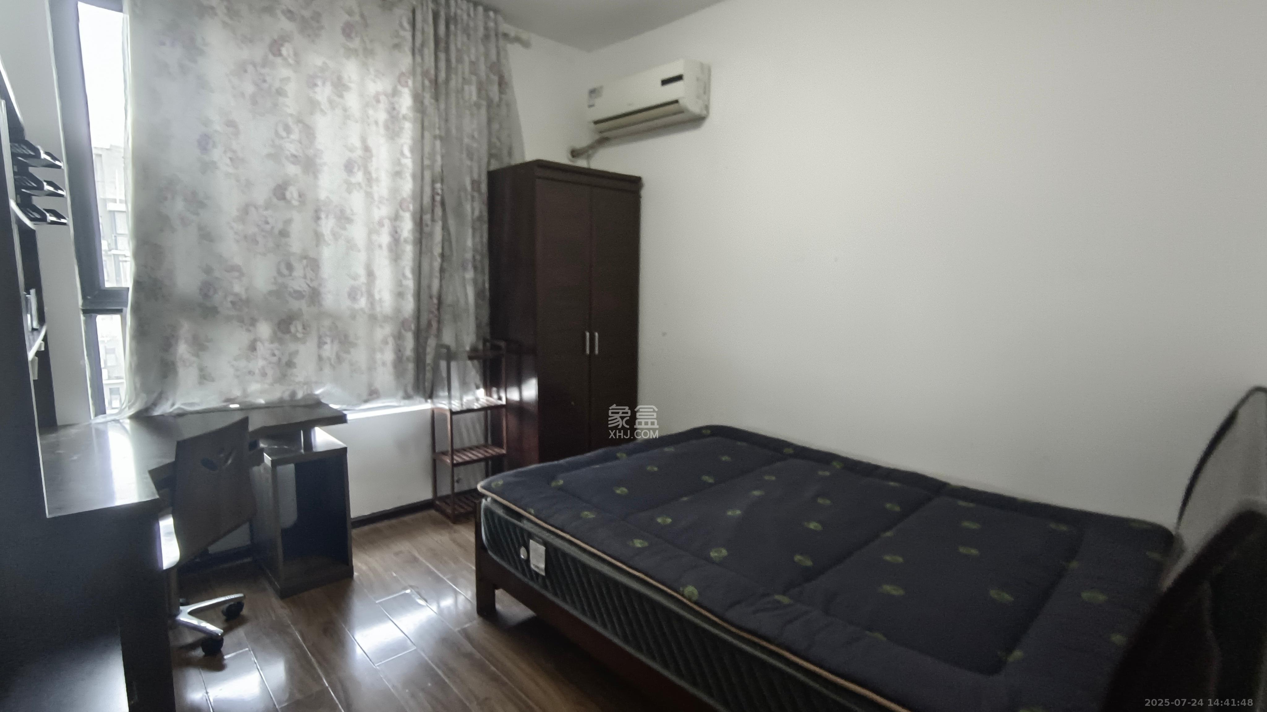 湘江世纪城贯江苑 3室2厅2卫 2300.0元/月 湘江世纪城贯江苑 3室2厅2卫 2300.0元/月室内图