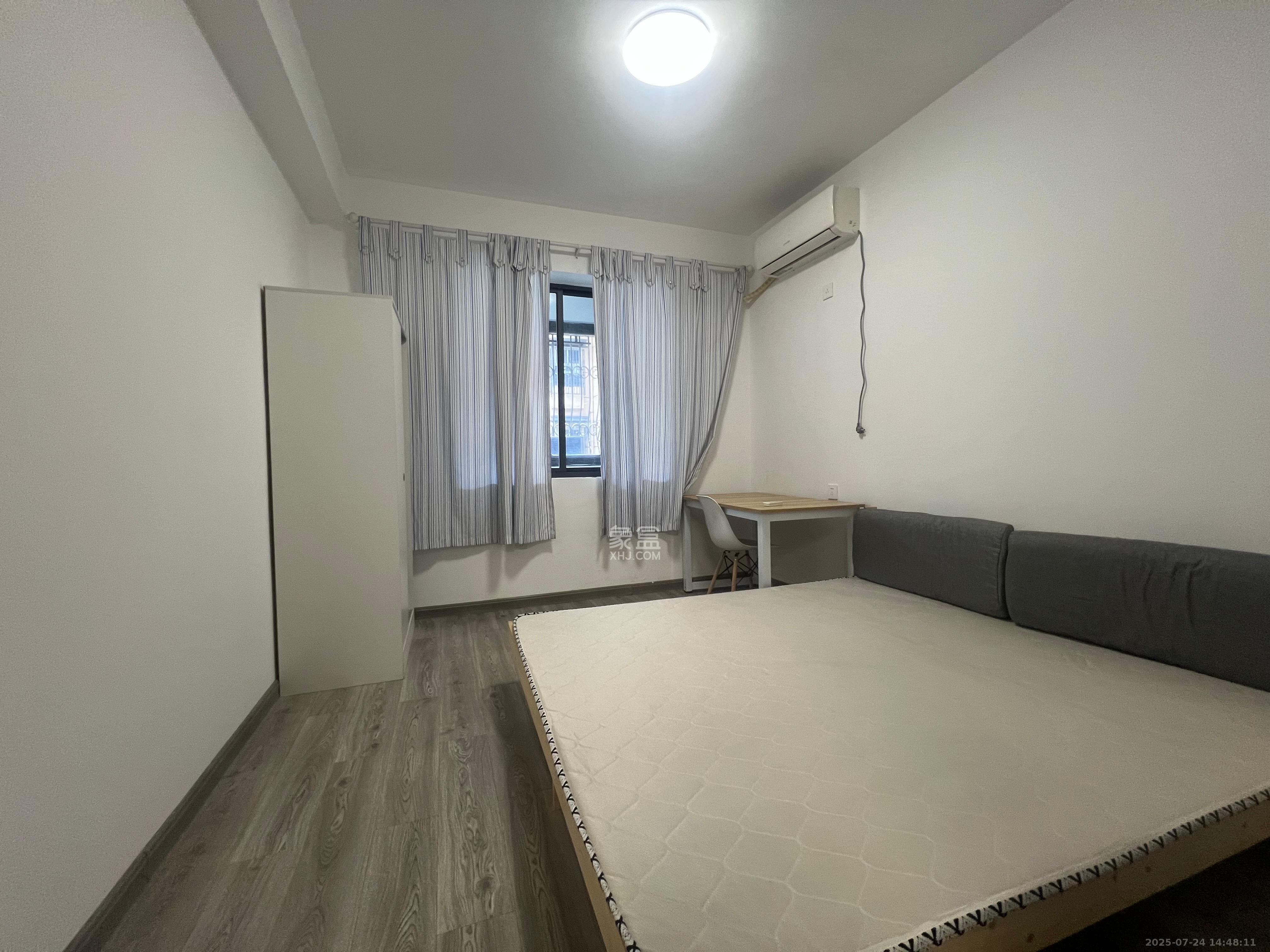 省政府五所 1室2厅1卫 2600.0元/月 省政府五所 1室2厅1卫 2600.0元/月室内图