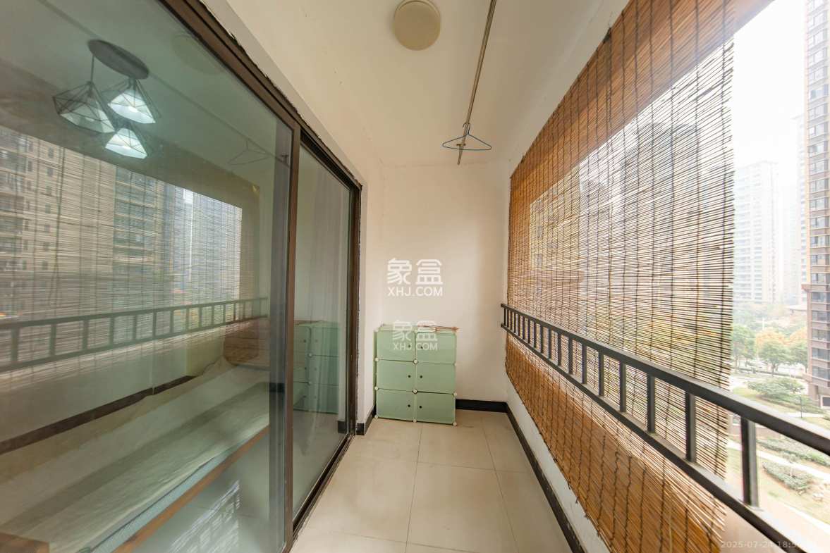 江山帝景哈佛  4室2厅2卫    2300.0元/月 江山帝景哈佛  4室2厅2卫    2300.0元/月室内图