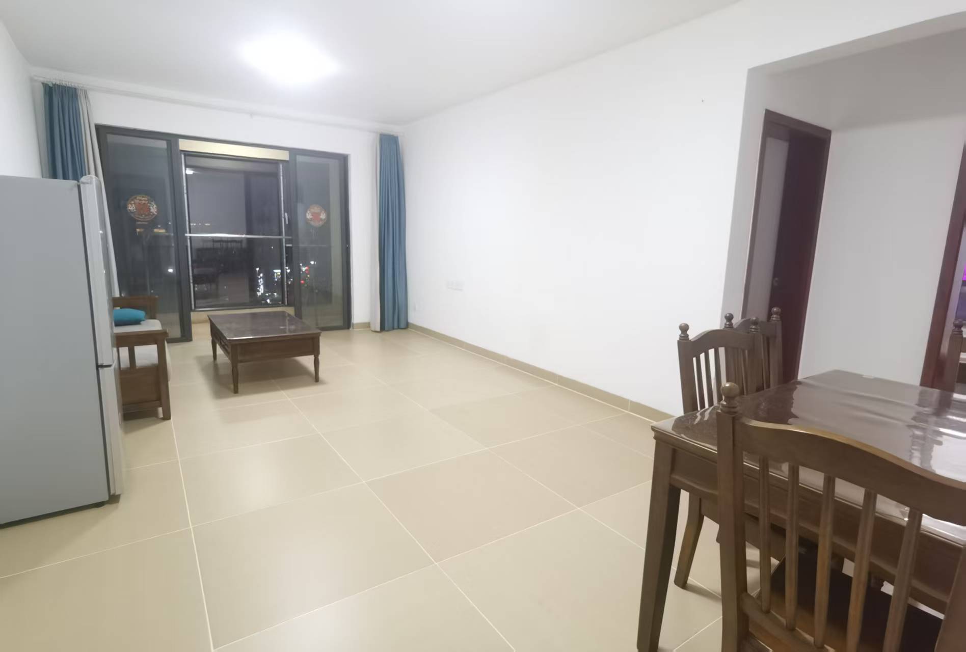 天德园  3室2厅1卫    2800.0元/月 天德园  3室2厅1卫    2800.0元/月室内图