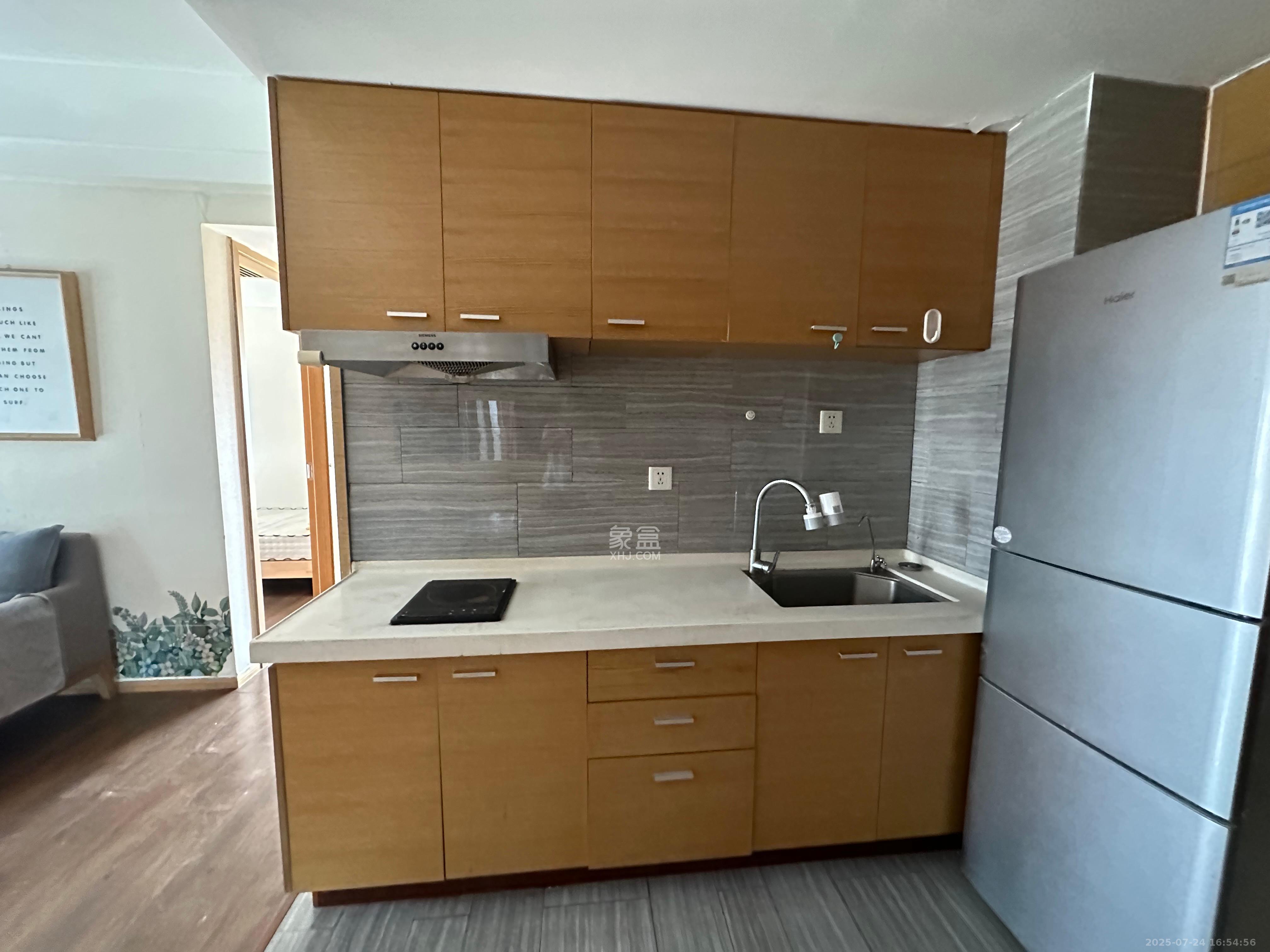 泊富公寓(泊富国际广场) 2室2厅1卫 3800.0元/月 泊富公寓(泊富国际广场) 2室2厅1卫 3800.0元/月室内图