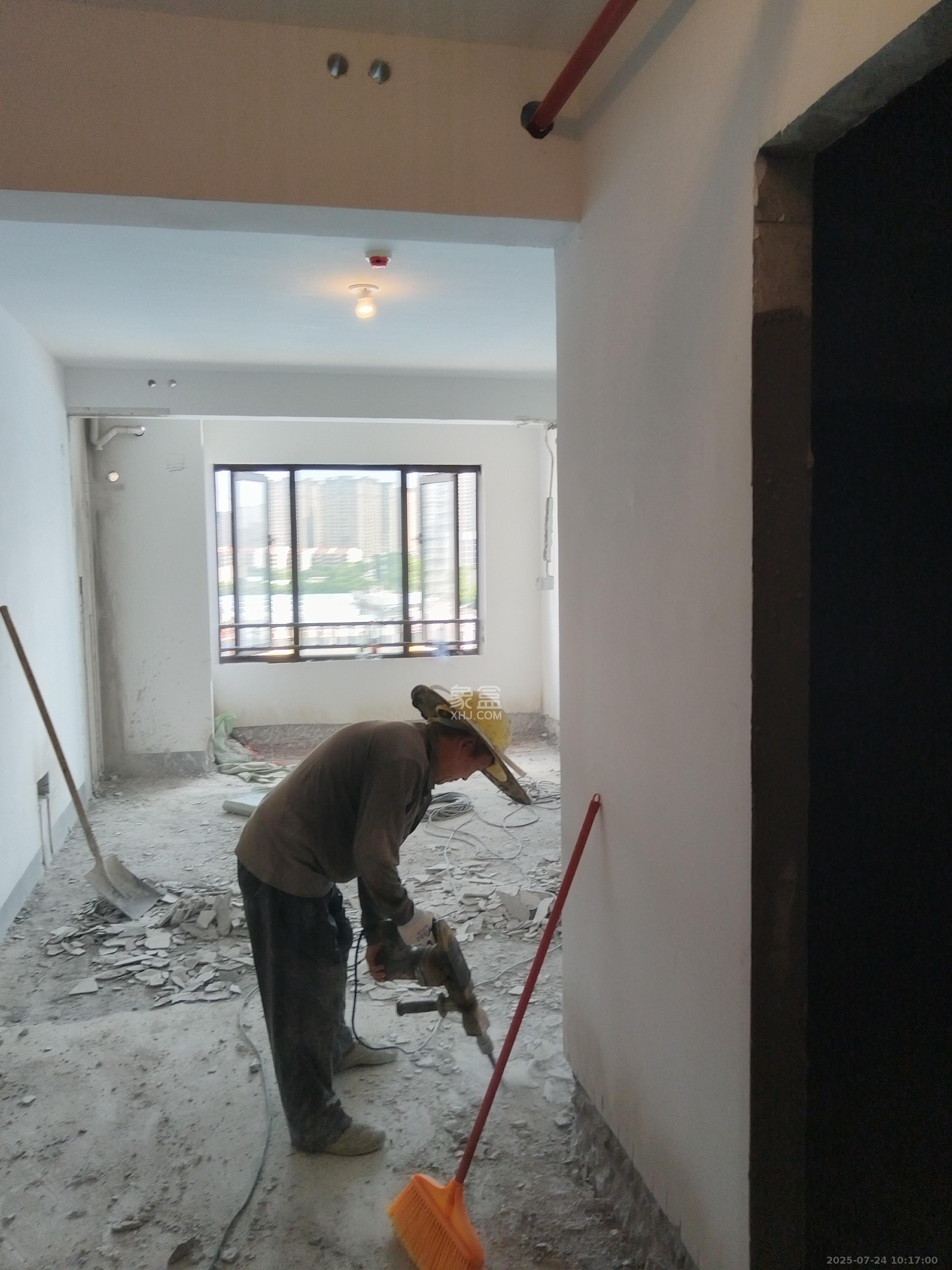 中海珑悦府 1室0厅0卫 1400.0元/月 中海珑悦府 1室0厅0卫 1400.0元/月室内图