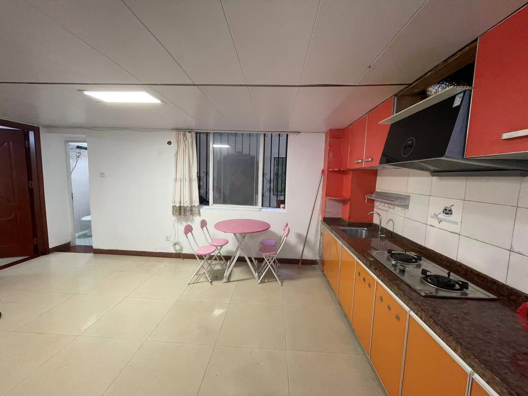 新新海岸  2室2厅1卫    1300.0元/月 新新海岸  2室2厅1卫    1300.0元/月室内图