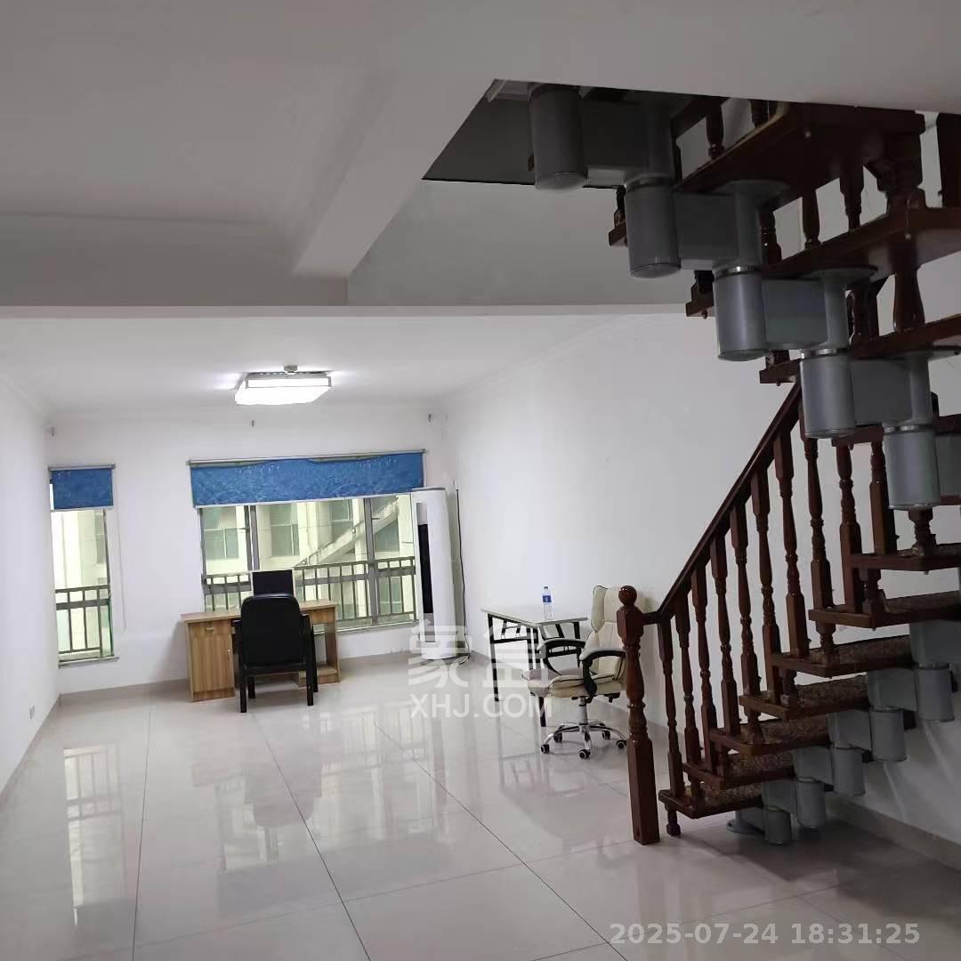 九华新都汇 3室1厅1卫 1600.0元/月 九华新都汇 3室1厅1卫 1600.0元/月室内图