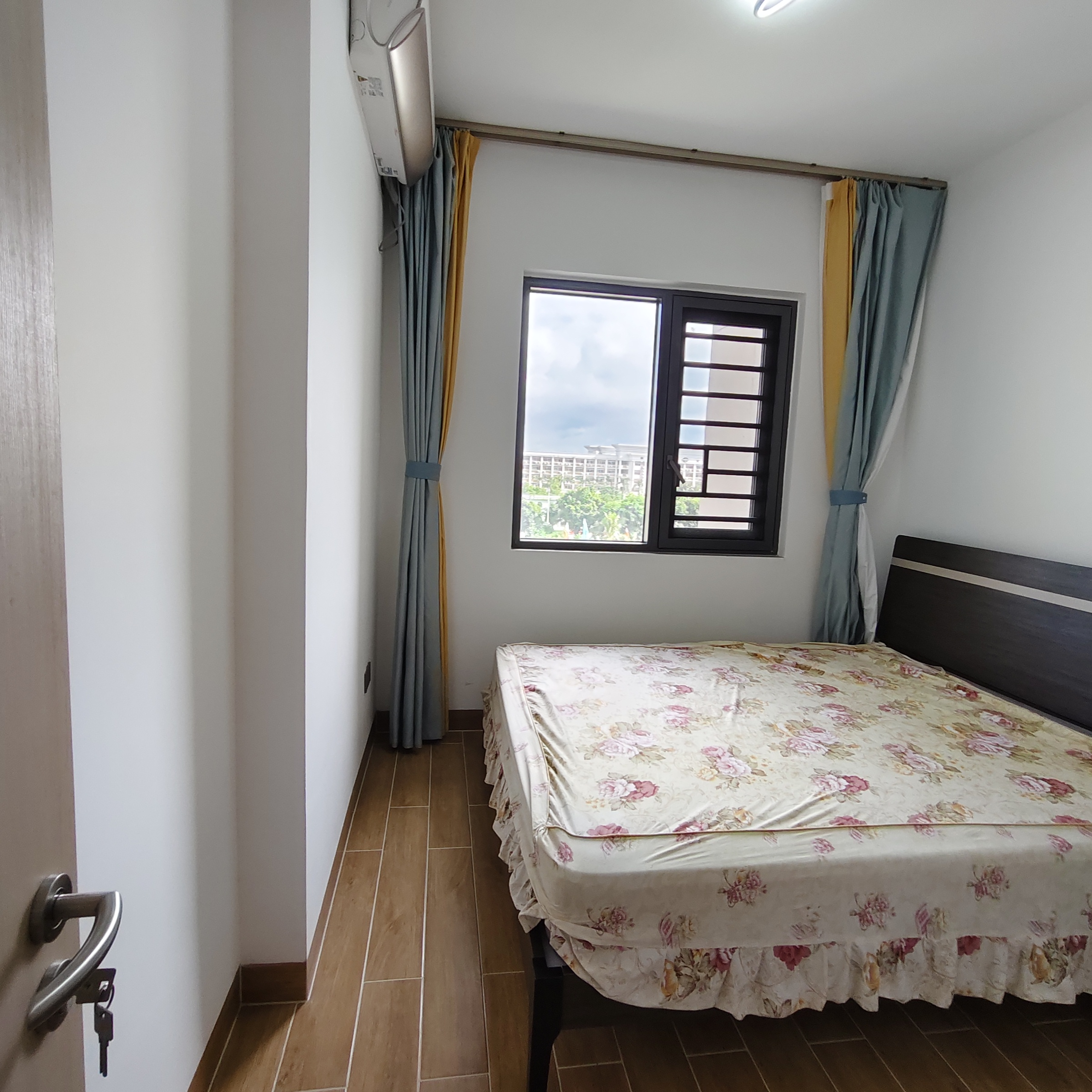 世茂璀璨滨江 3室2厅2卫 2599.0元/月 世茂璀璨滨江 3室2厅2卫 2599.0元/月室内图