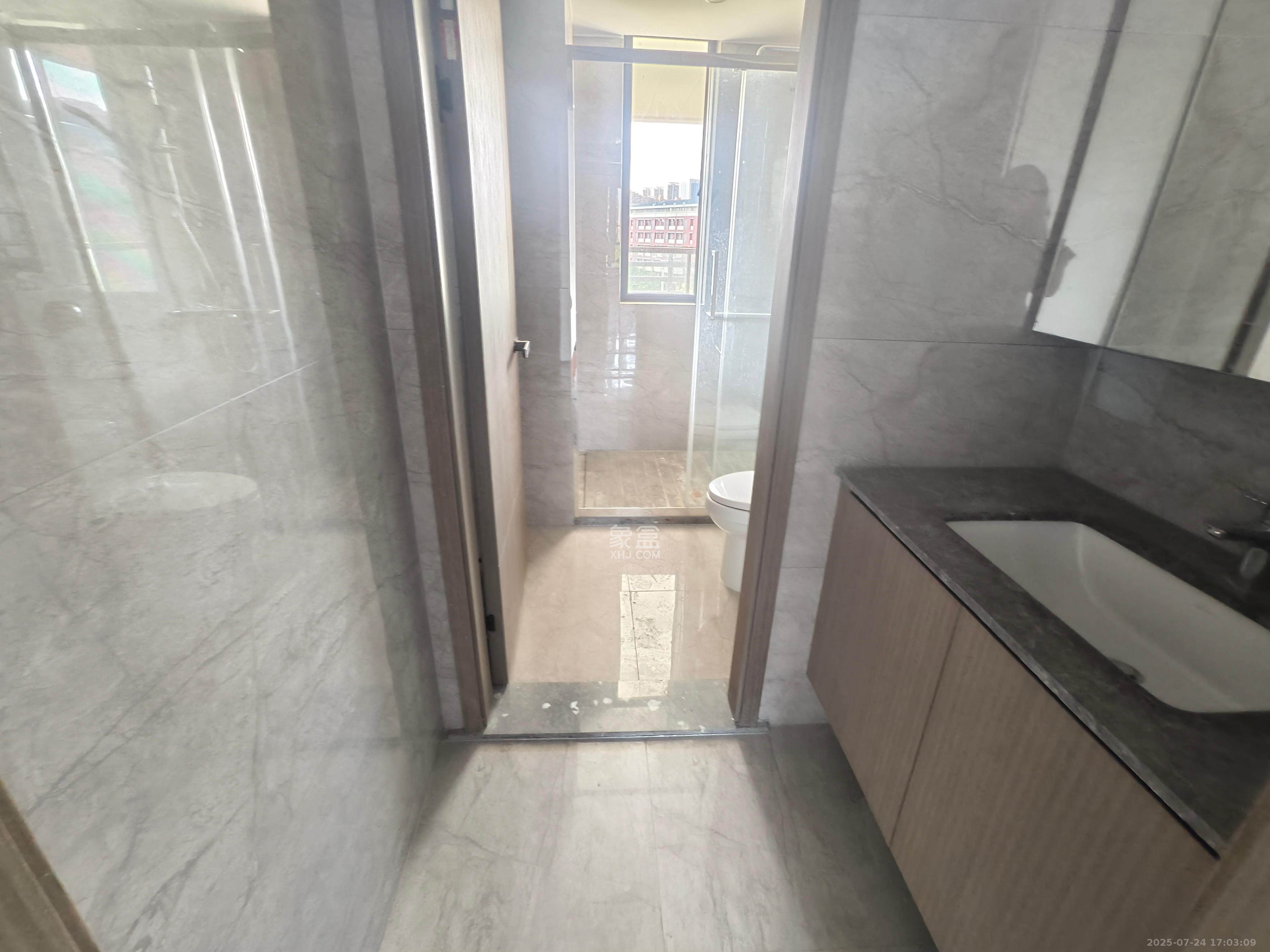 中欣楚天御府B区观澜 3室2厅2卫 4500.0元/月 中欣楚天御府B区观澜 3室2厅2卫 4500.0元/月室内图