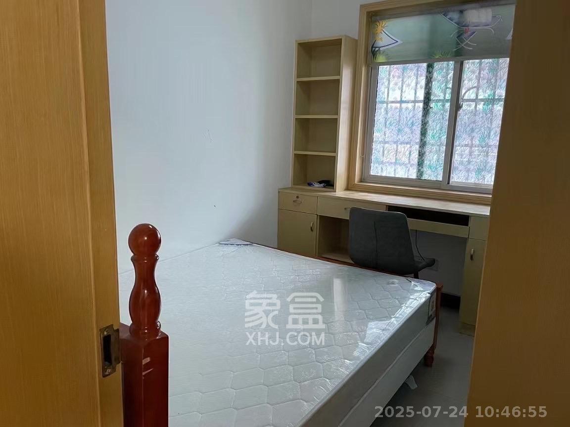 铝厂宿舍  2室1厅1卫   1200.00元/月室内图
