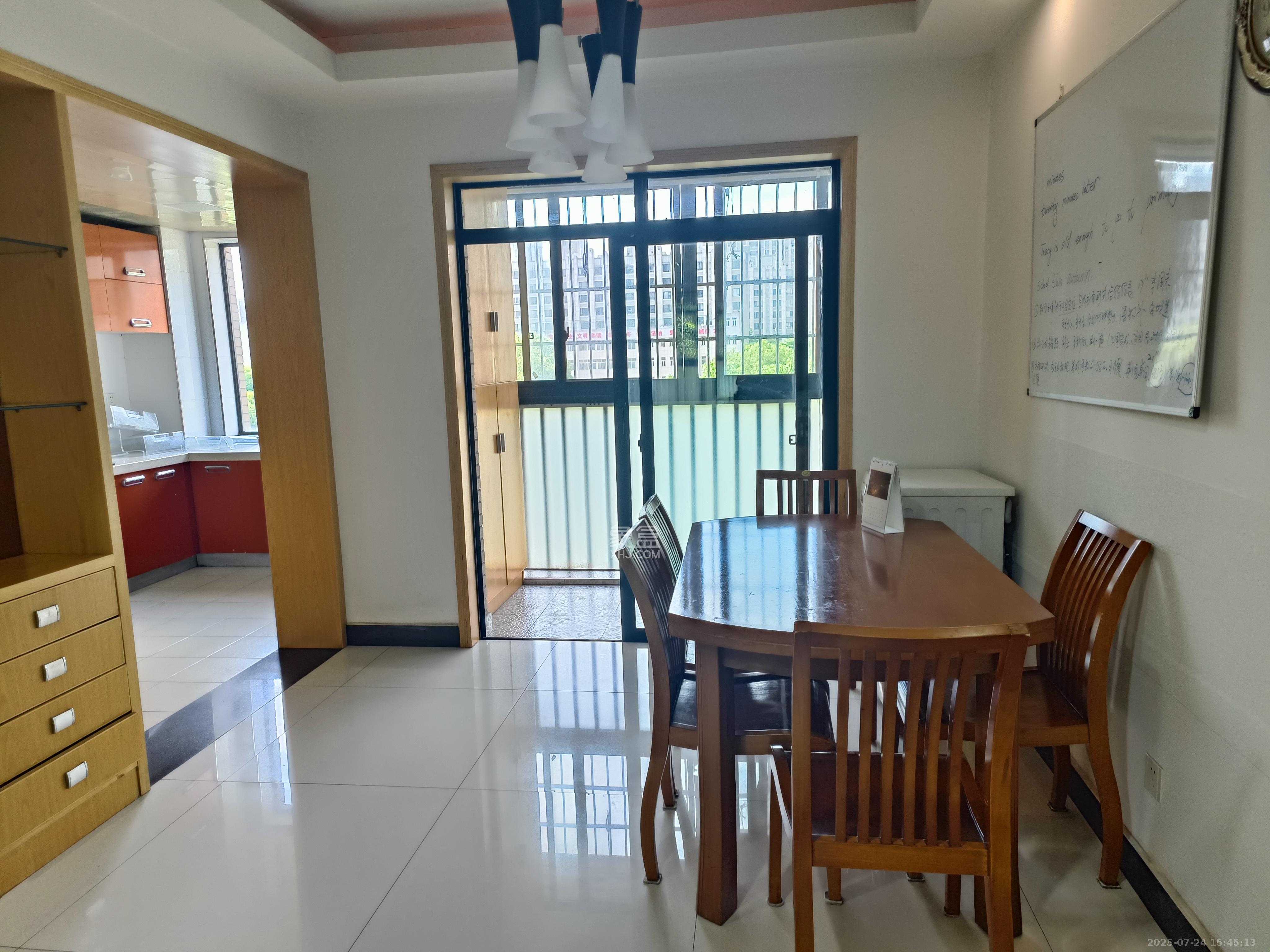 三江花中城 3室2厅2卫 2800.0元/月 三江花中城 3室2厅2卫 2800.0元/月室内图