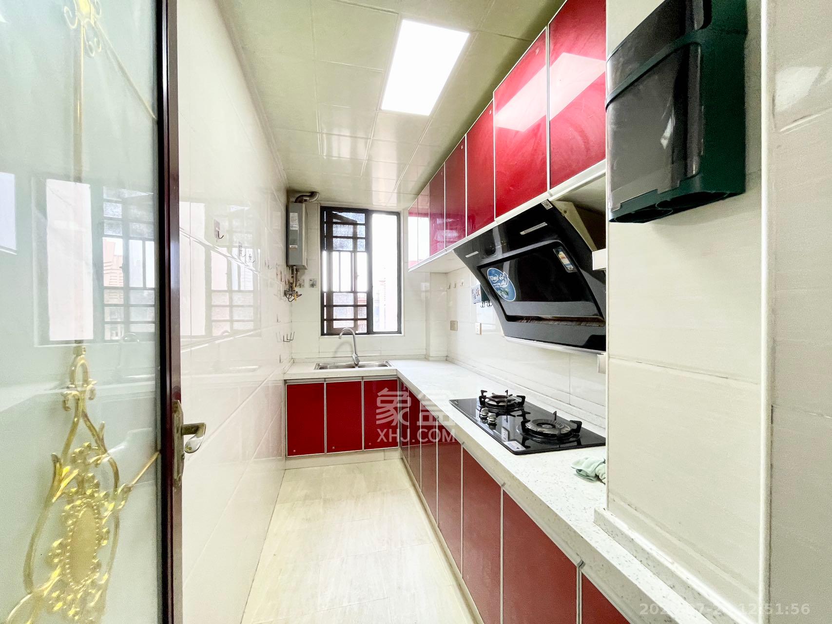 荣盛花语馨苑  4室2厅1卫    2100.0元/月 荣盛花语馨苑  4室2厅1卫    2100.0元/月室内图