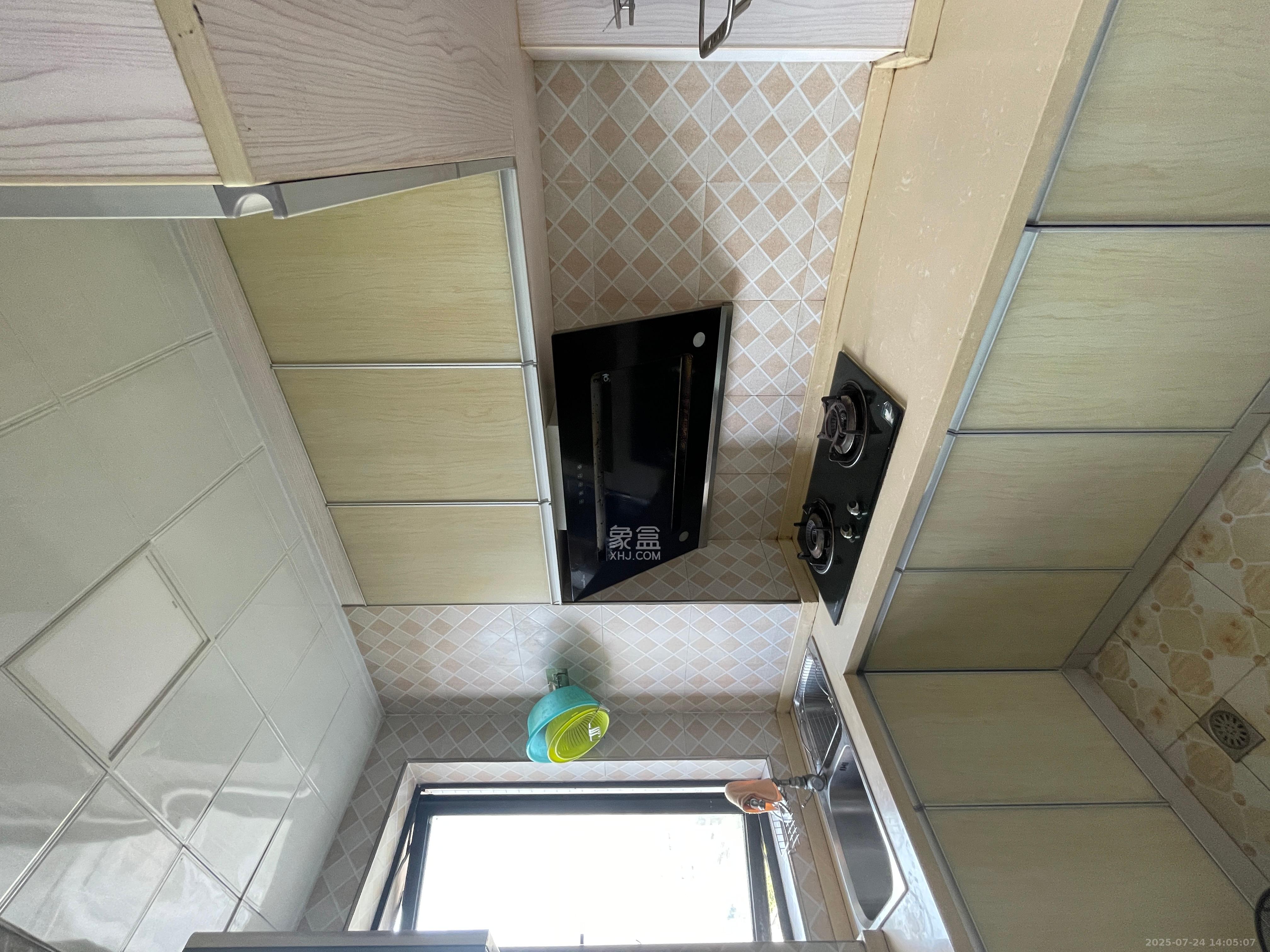 和隆花半里  1室1厅1卫   1500.00元/月室内图