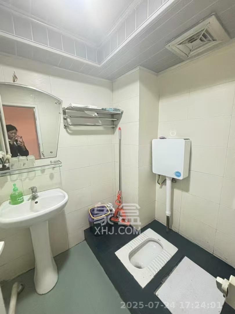 宏景名厦 3室1厅2卫 3800.0元/月 宏景名厦 3室1厅2卫 3800.0元/月室内图