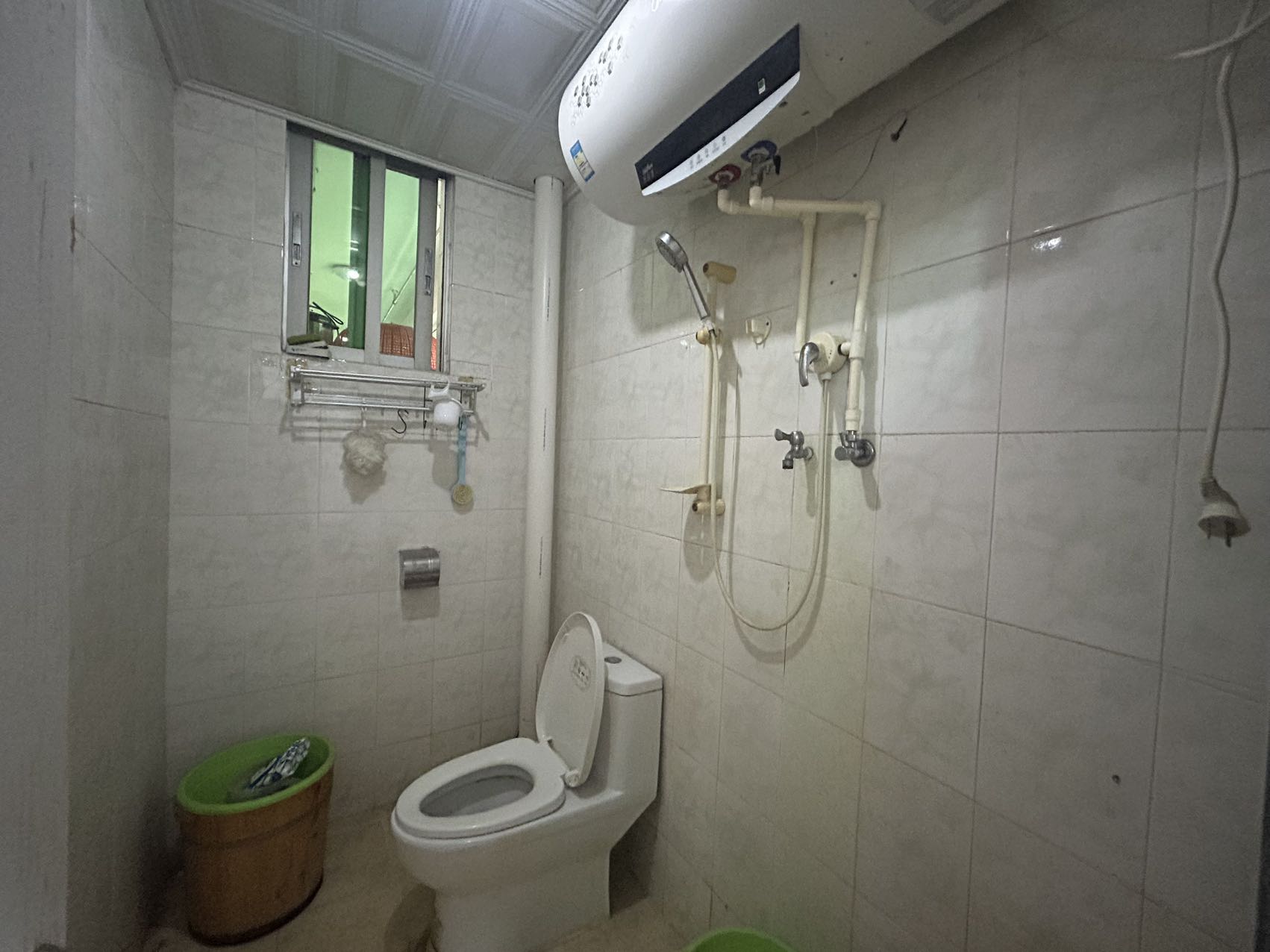 金湖小区 4室2厅2卫 110.0万 金湖小区 4室2厅2卫 110.0万室内图