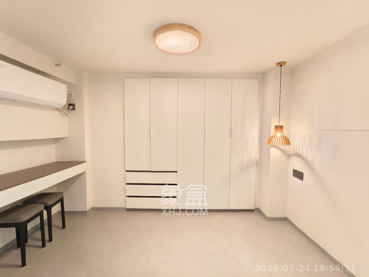 卓越中寰  2室1厅1卫   2700.00元/月室内图