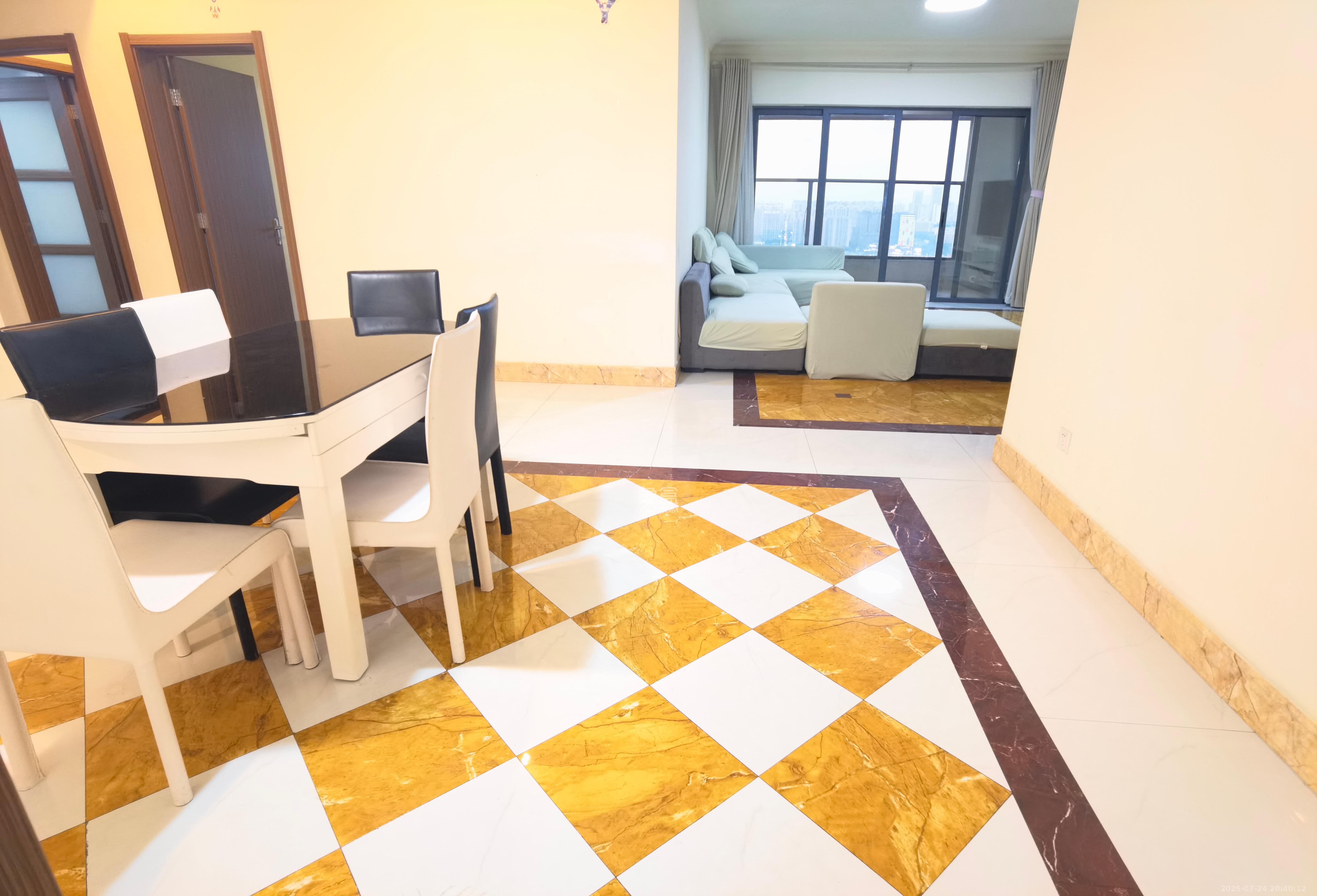 碧桂园威尼斯城  4室2厅2卫    4200.0元/月 碧桂园威尼斯城  4室2厅2卫    4200.0元/月室内图