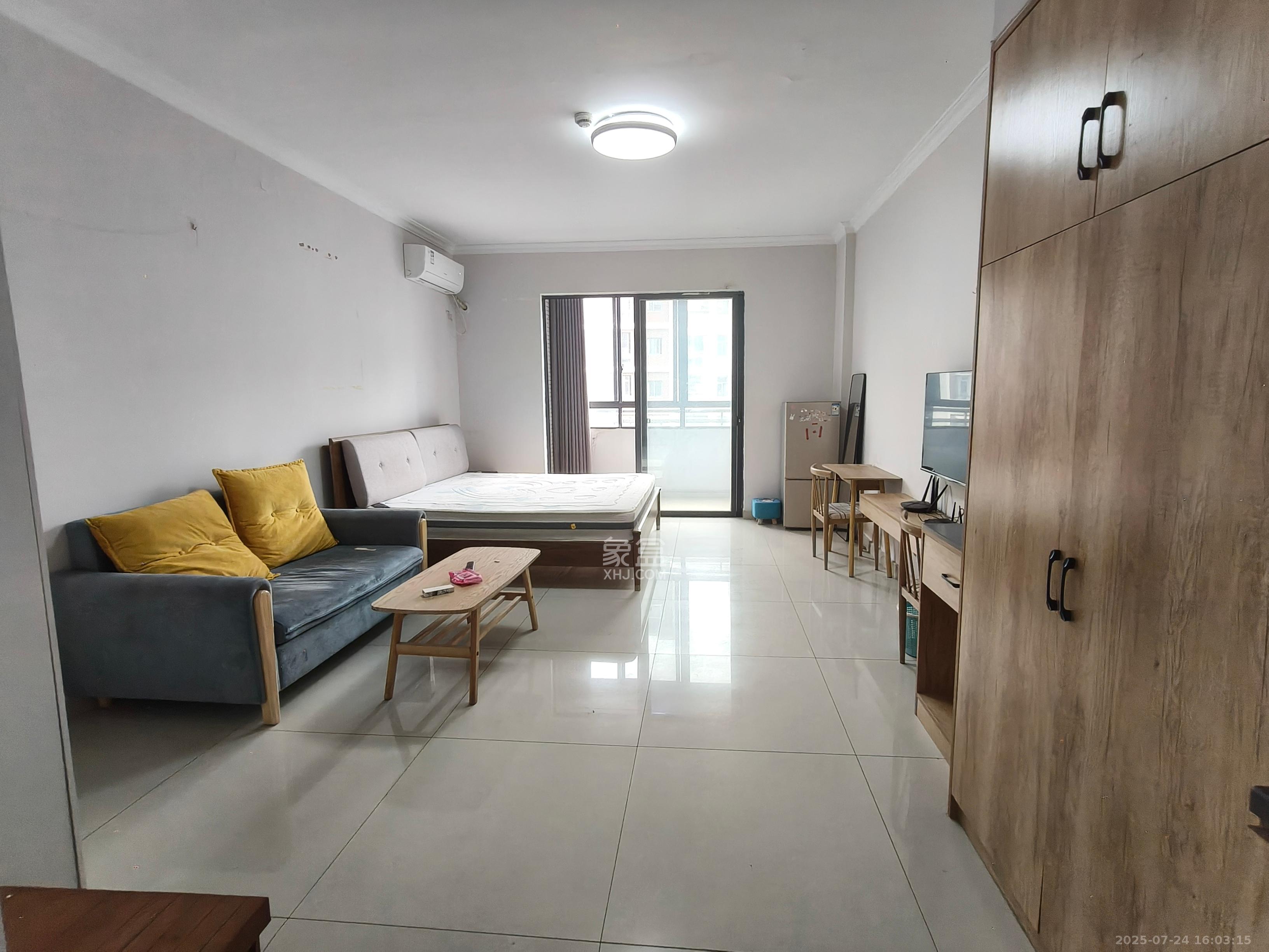 星城映象  1室1厅1卫    1600.0元/月室内图