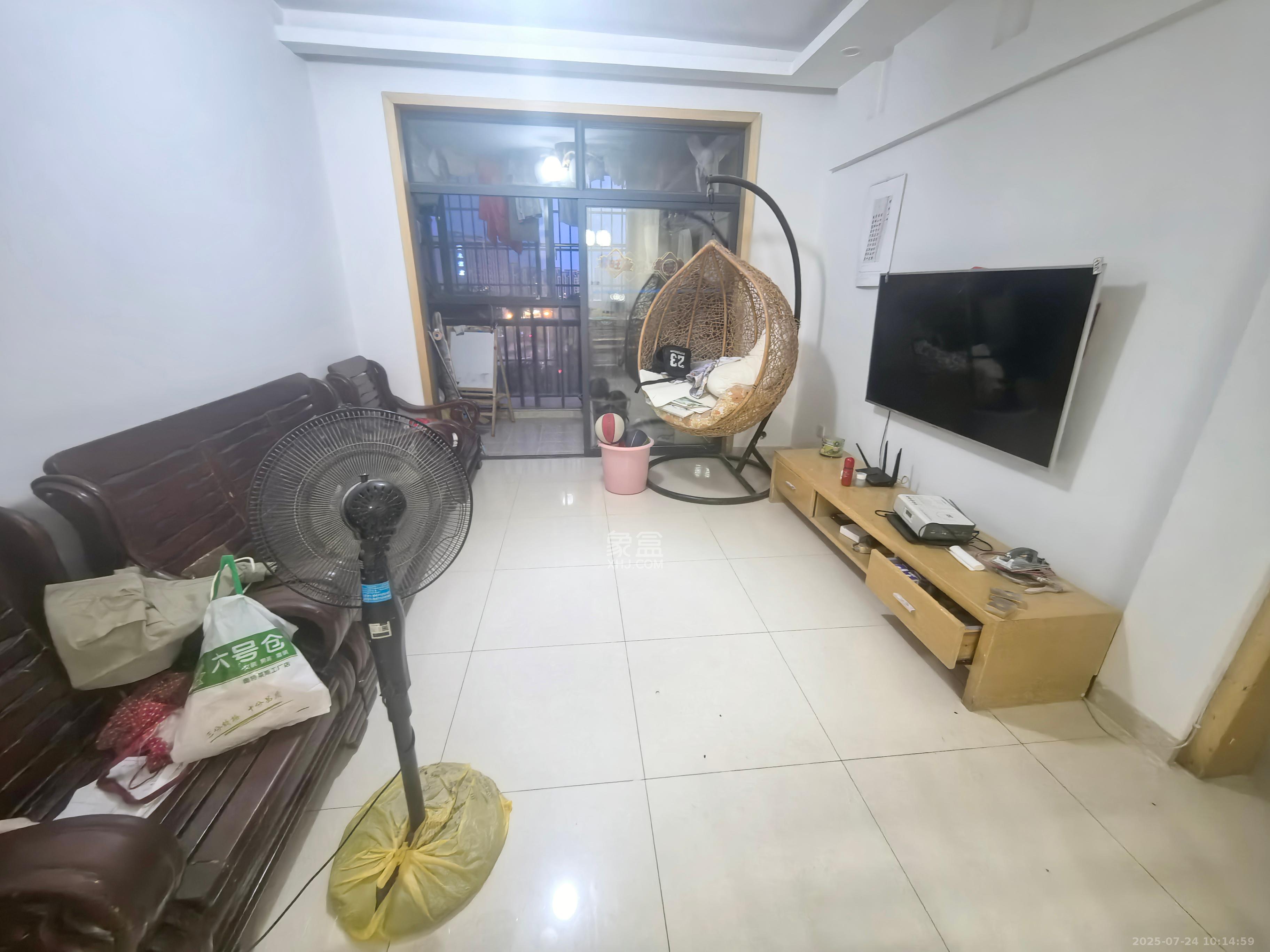 中信文化广场(中信新城二期) 3室2厅1卫 1800.0元/月 中信文化广场(中信新城二期) 3室2厅1卫 1800.0元/月室内图