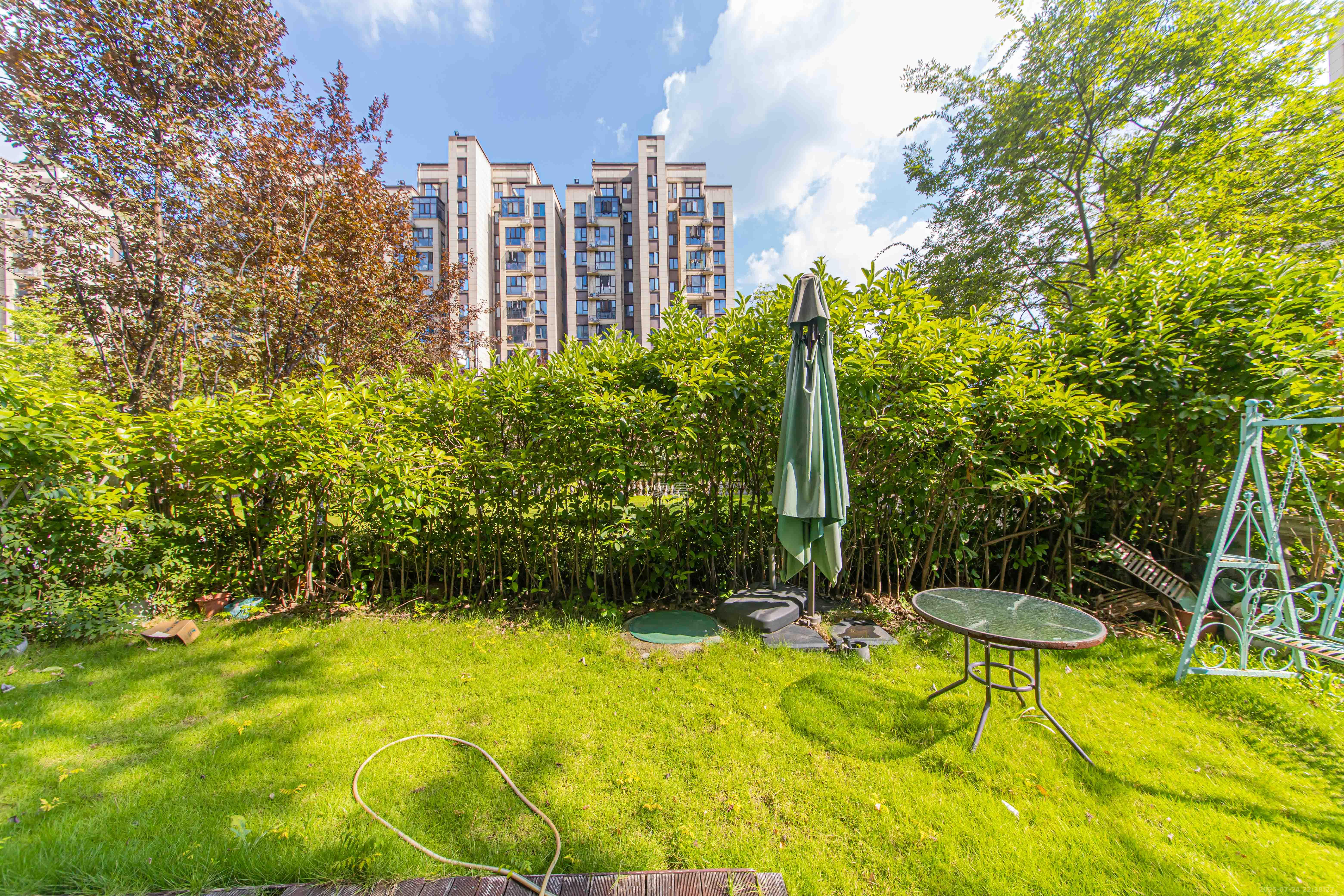 中海新城熙岸(中信新城五期) 4室2厅2卫 170.0万 中海新城熙岸(中信新城五期) 4室2厅2卫 170.0万其他