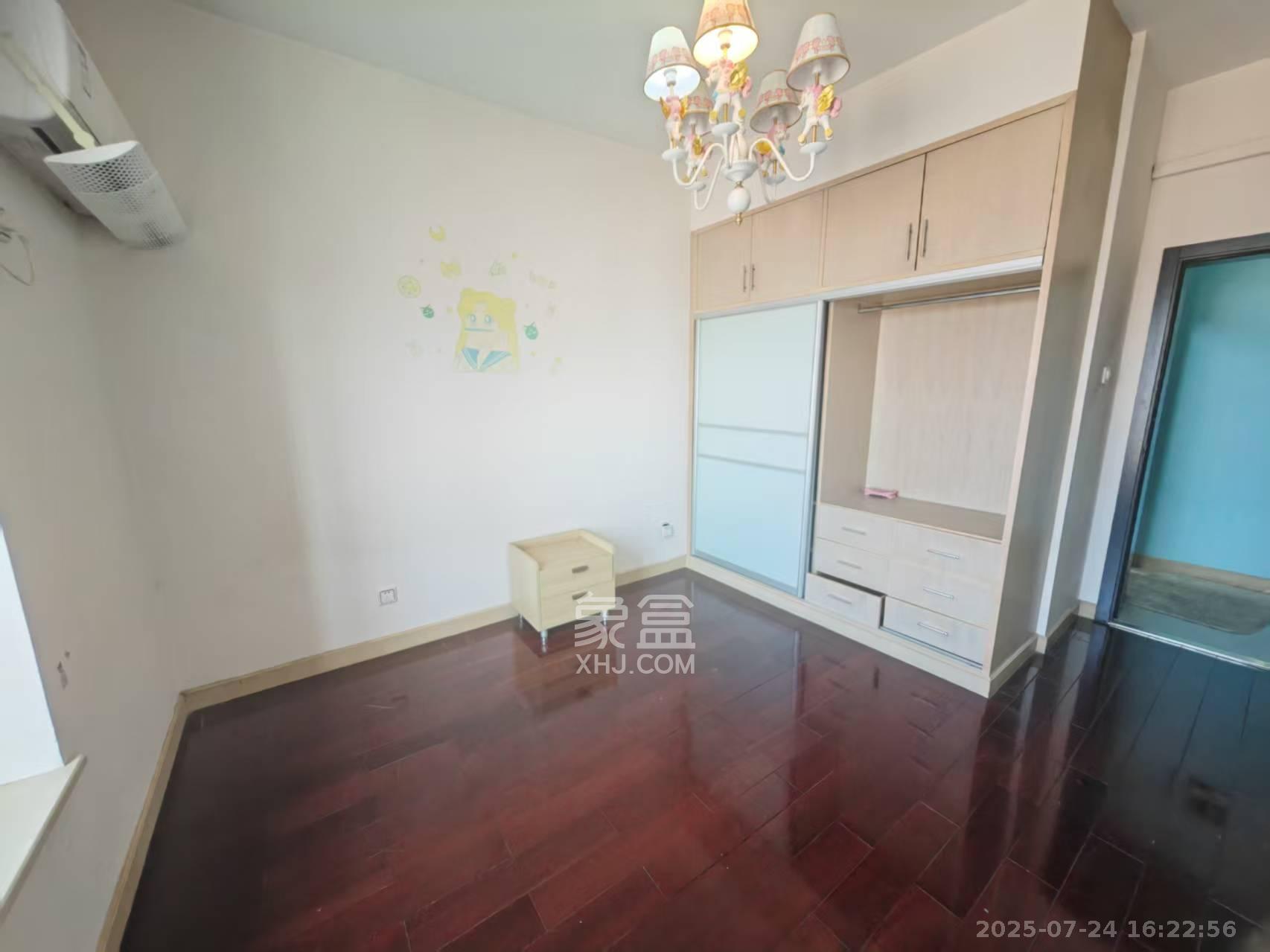 江岸景苑 3室2厅2卫 3400.0元/月 江岸景苑 3室2厅2卫 3400.0元/月室内图