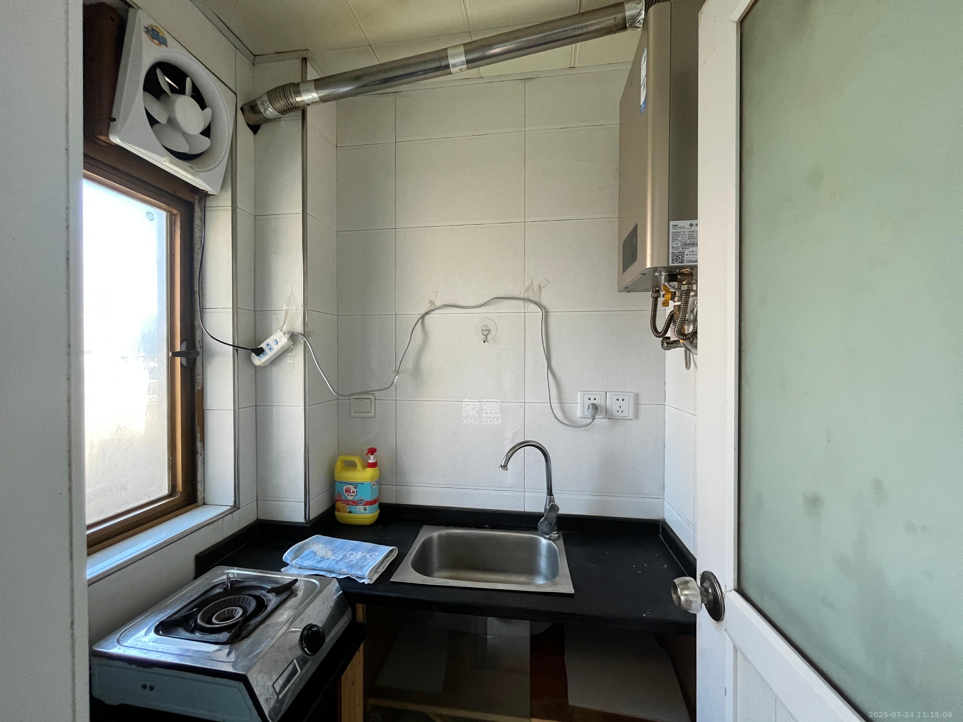 天健芙蓉盛世一期 1室1厅1卫 1650.0元/月 天健芙蓉盛世一期 1室1厅1卫 1650.0元/月室内图