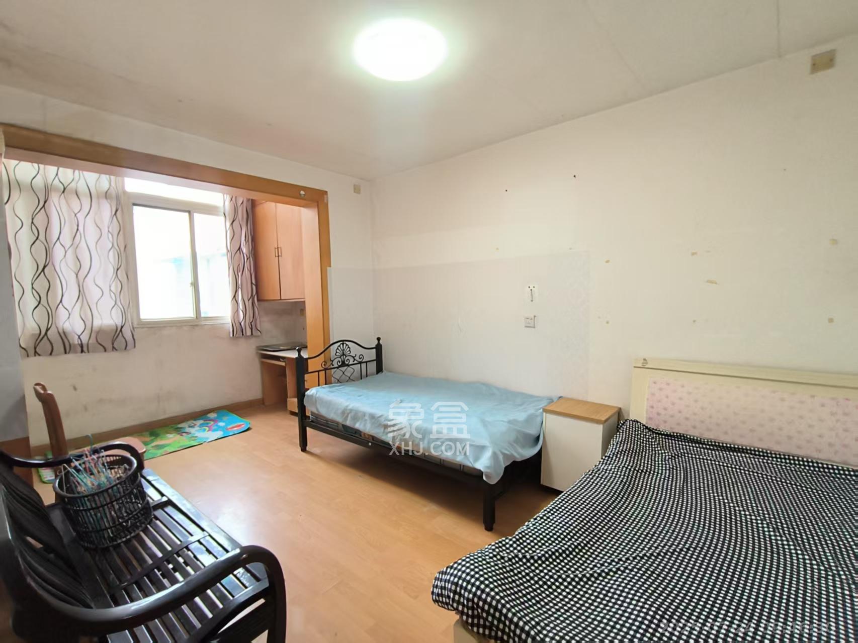 乔庄社区 3室1厅1卫 1600.0元/月 乔庄社区 3室1厅1卫 1600.0元/月室内图