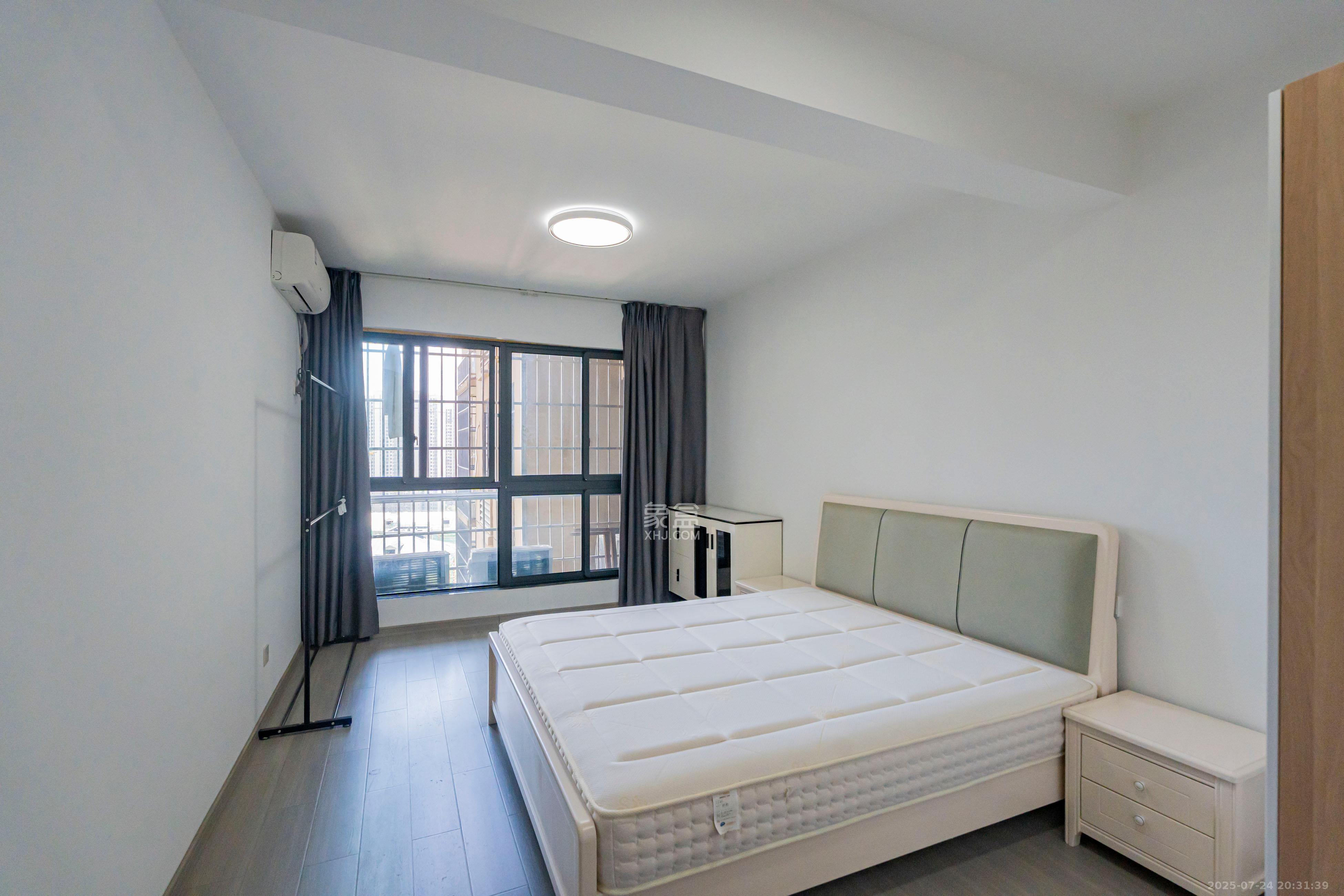 悦湖山 4室2厅2卫 105.0万 悦湖山 4室2厅2卫 105.0万卧室