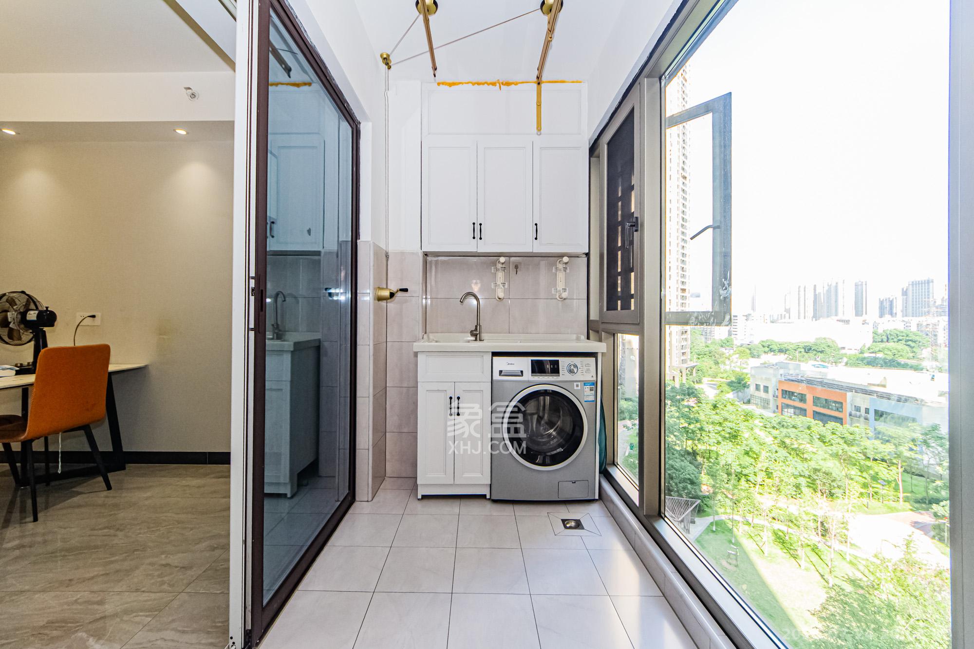 北辰三角洲C3区  5室2厅2卫    320.0万 北辰三角洲C3区  5室2厅2卫    320.0万阳台