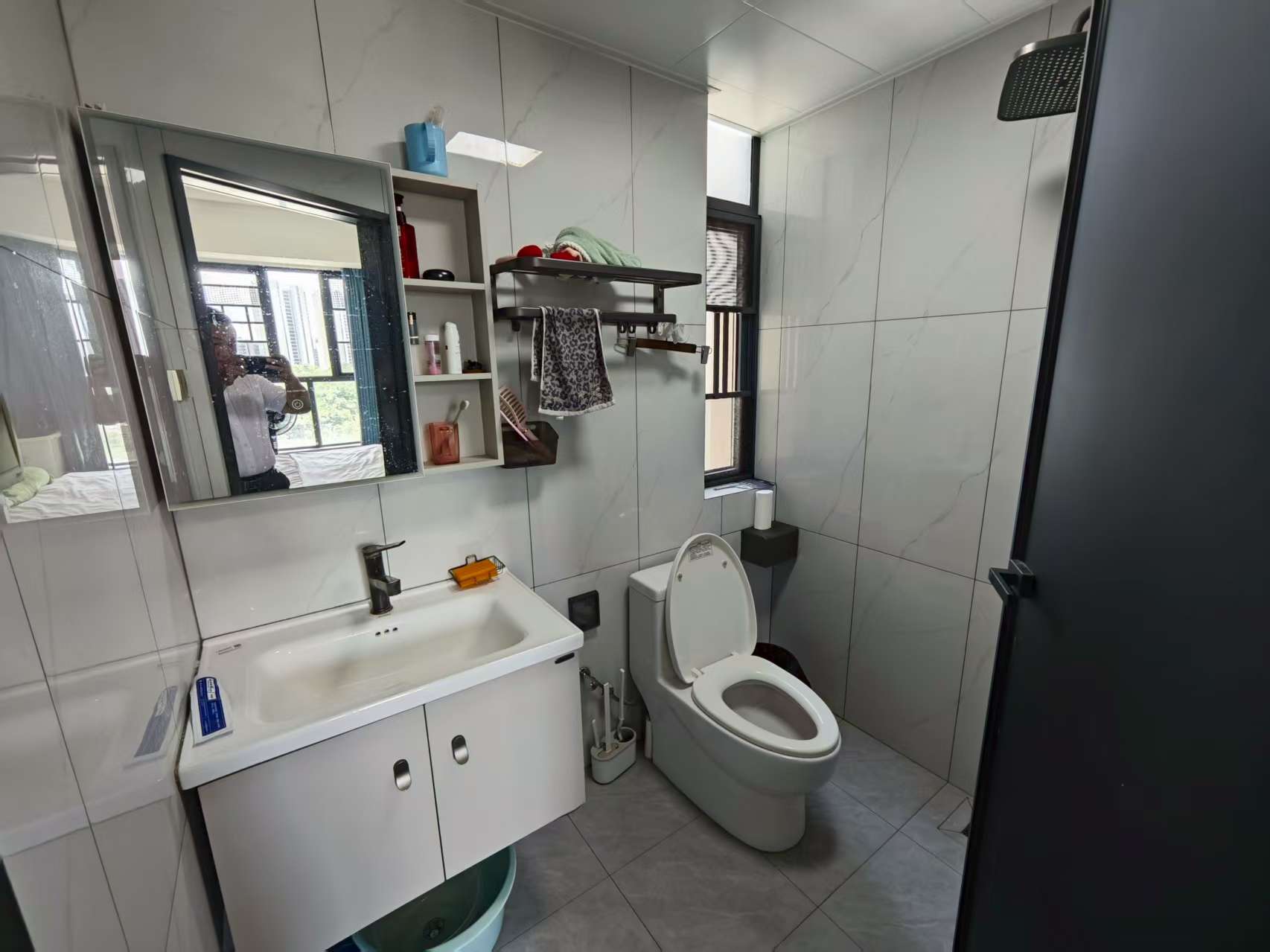 翔宇尚书苑 4室2厅2卫 79.8万 翔宇尚书苑 4室2厅2卫 79.8万客厅