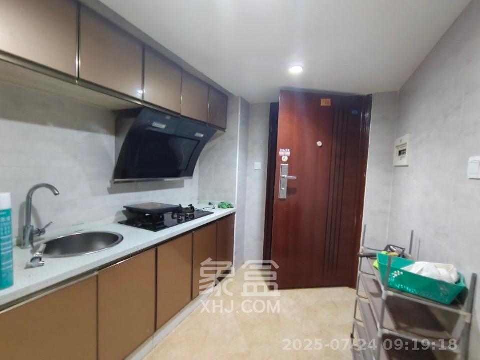 融圣国际  3室1厅1卫    2100.0元/月室内图