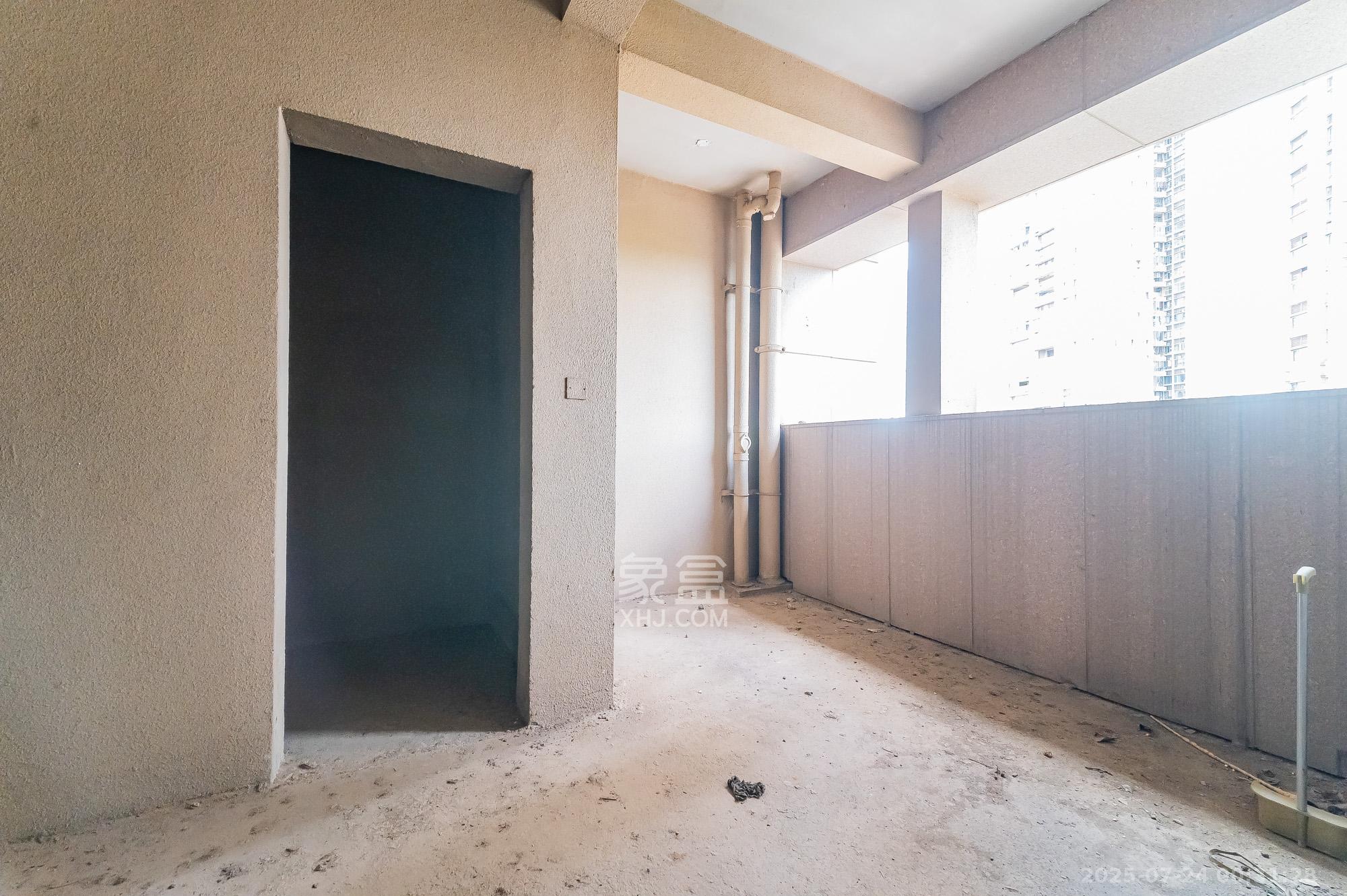 碧桂园威尼斯城  5室2厅4卫    325.0万 碧桂园威尼斯城  5室2厅4卫    325.0万其他