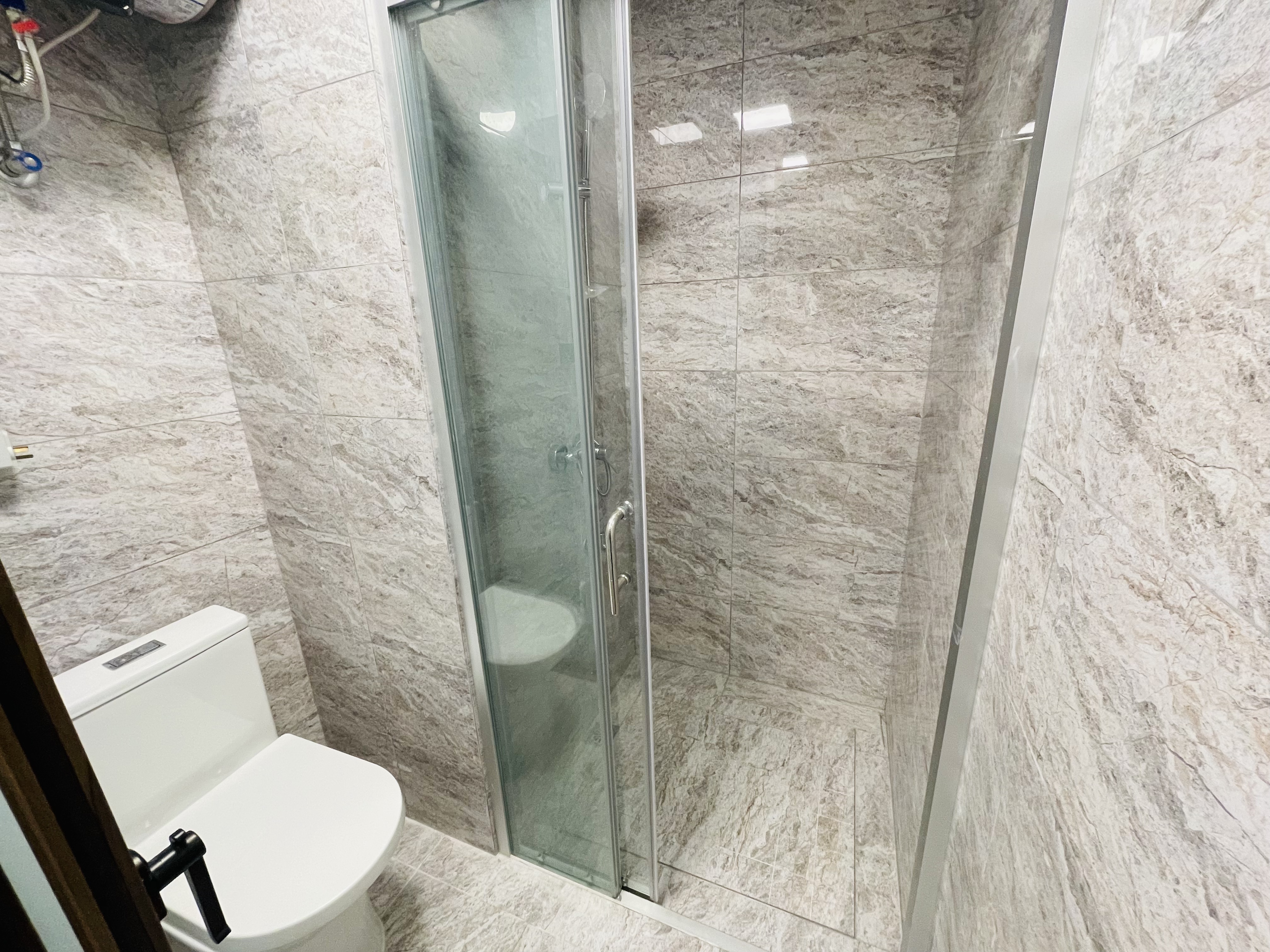 滨江海岸三期 1室1厅1卫 2100.00元/月 滨江海岸三期 1室1厅1卫 2100.00元/月室内图