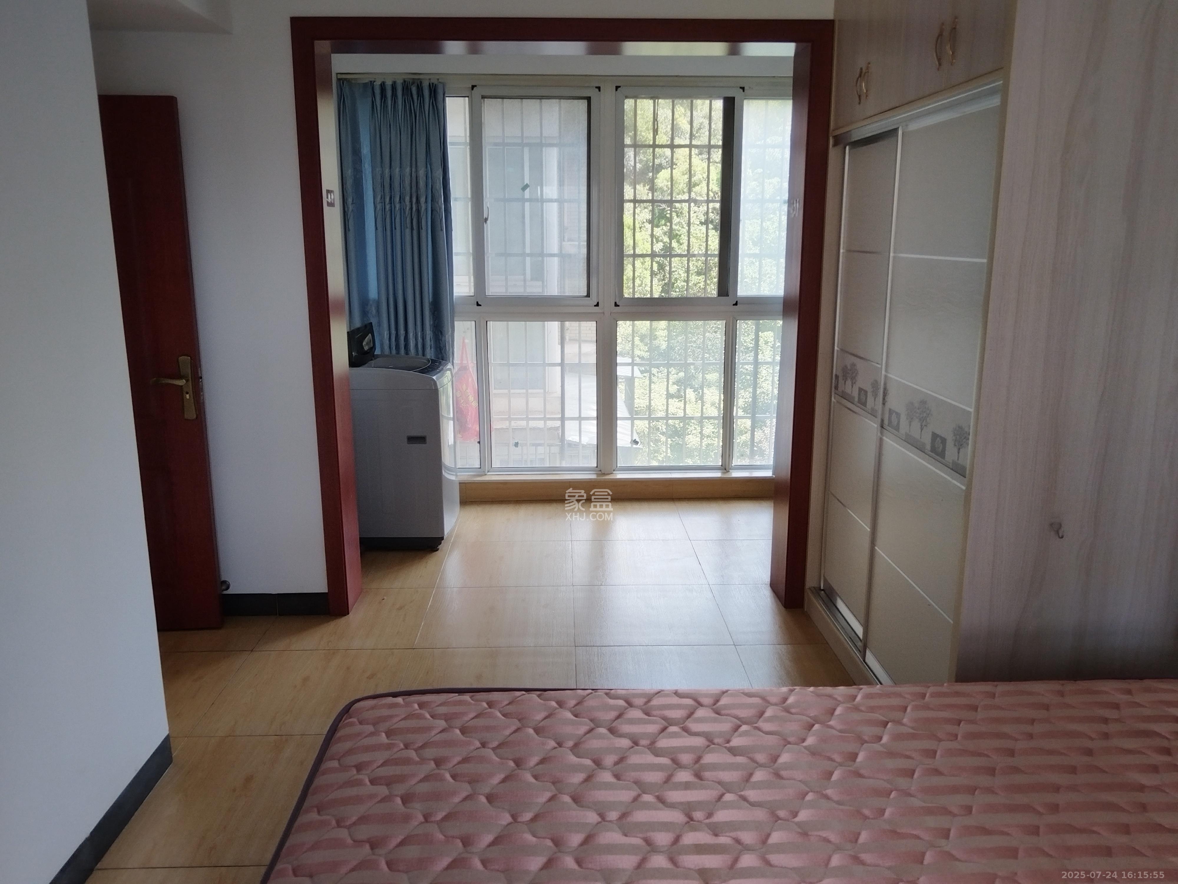 谷山乐园三期  3室2厅1卫    2200.0元/月 谷山乐园三期  3室2厅1卫    2200.0元/月室内图