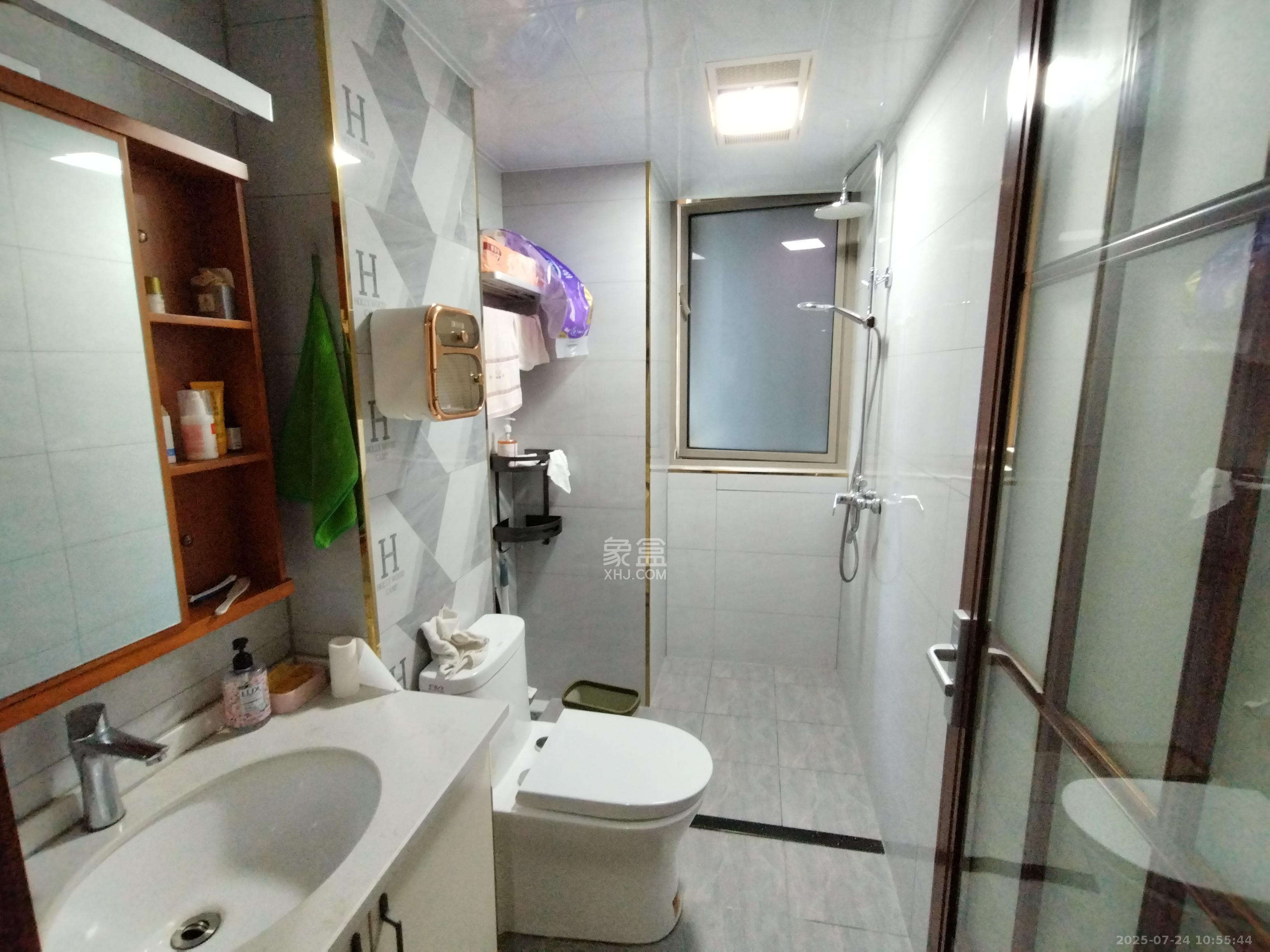 梅溪湖金茂湾  3室2厅2卫    3000.0元/月 梅溪湖金茂湾  3室2厅2卫    3000.0元/月室内图