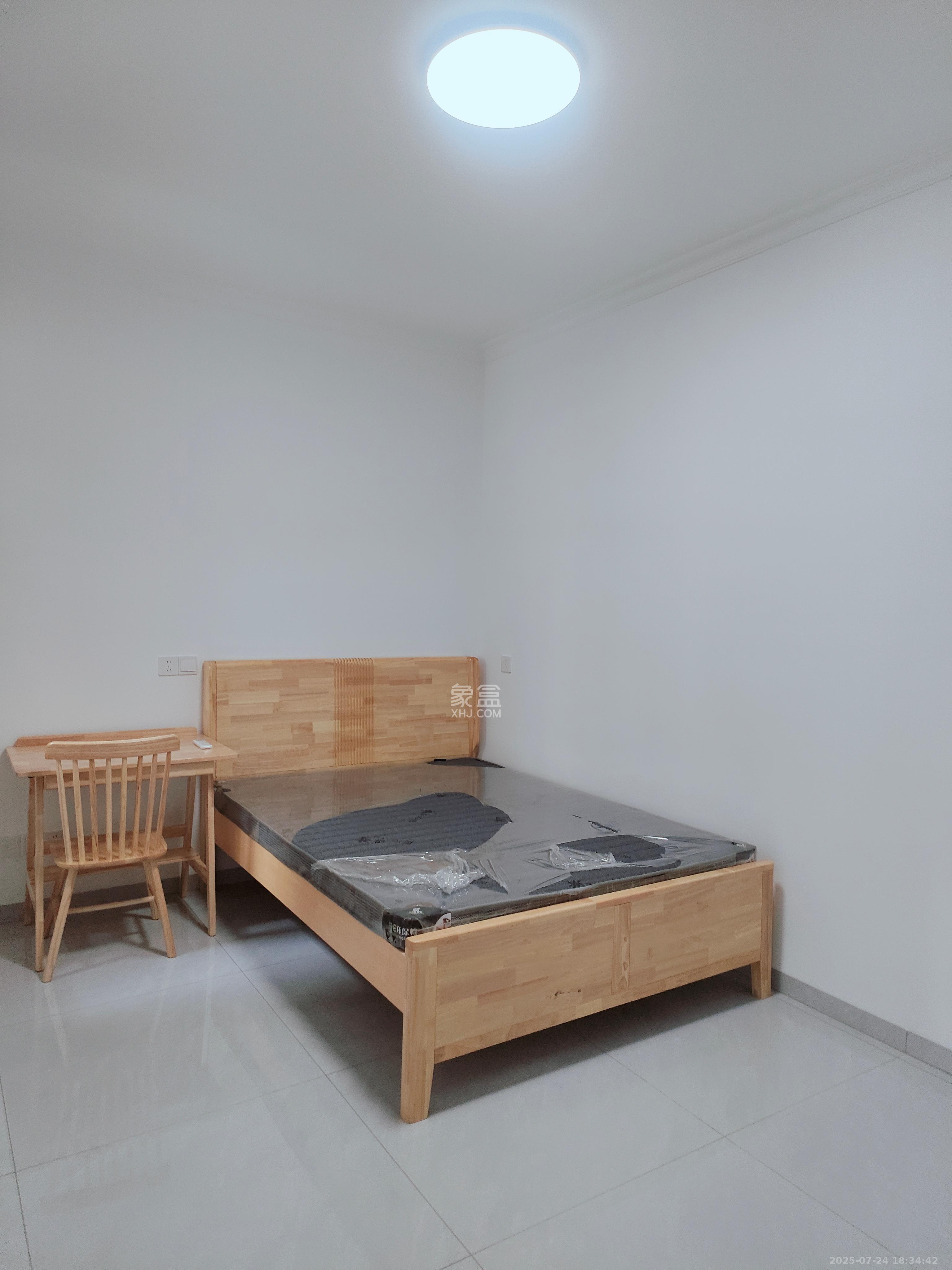 先锋新宇  2室2厅1卫   2300.00元/月室内图