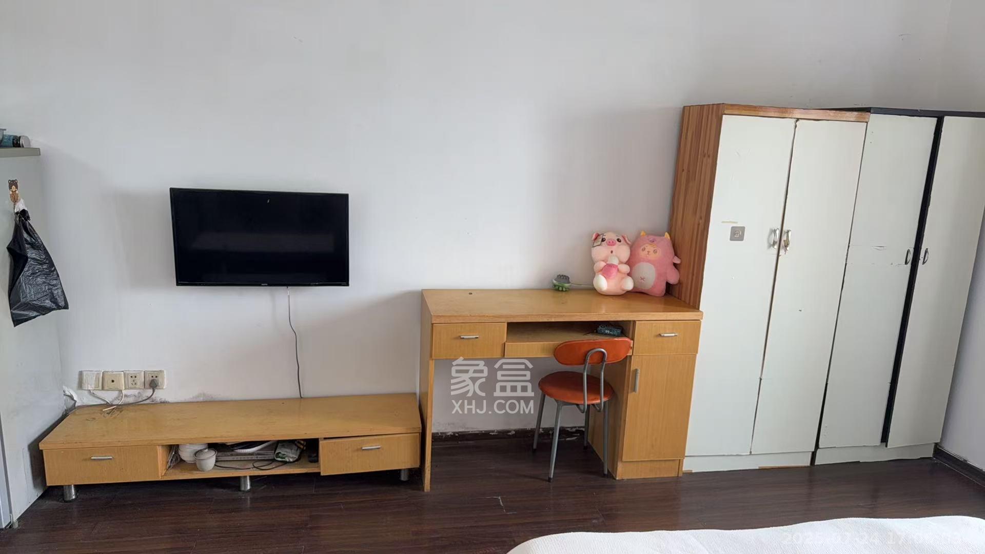 2076至高点 1室1厅1卫 1600.0元/月 2076至高点 1室1厅1卫 1600.0元/月室内图