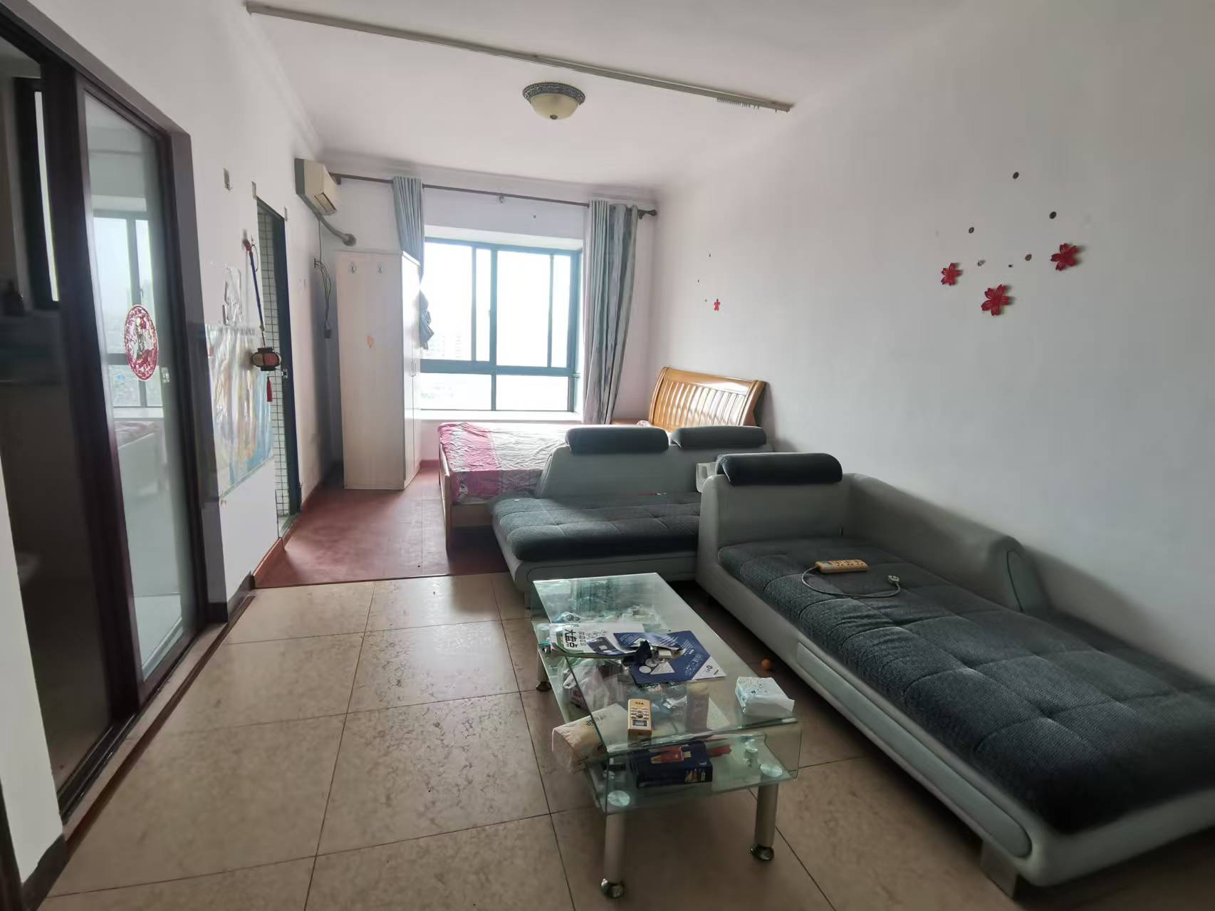 南海佳园 1室1厅1卫 1400.0元/月 南海佳园 1室1厅1卫 1400.0元/月室内图