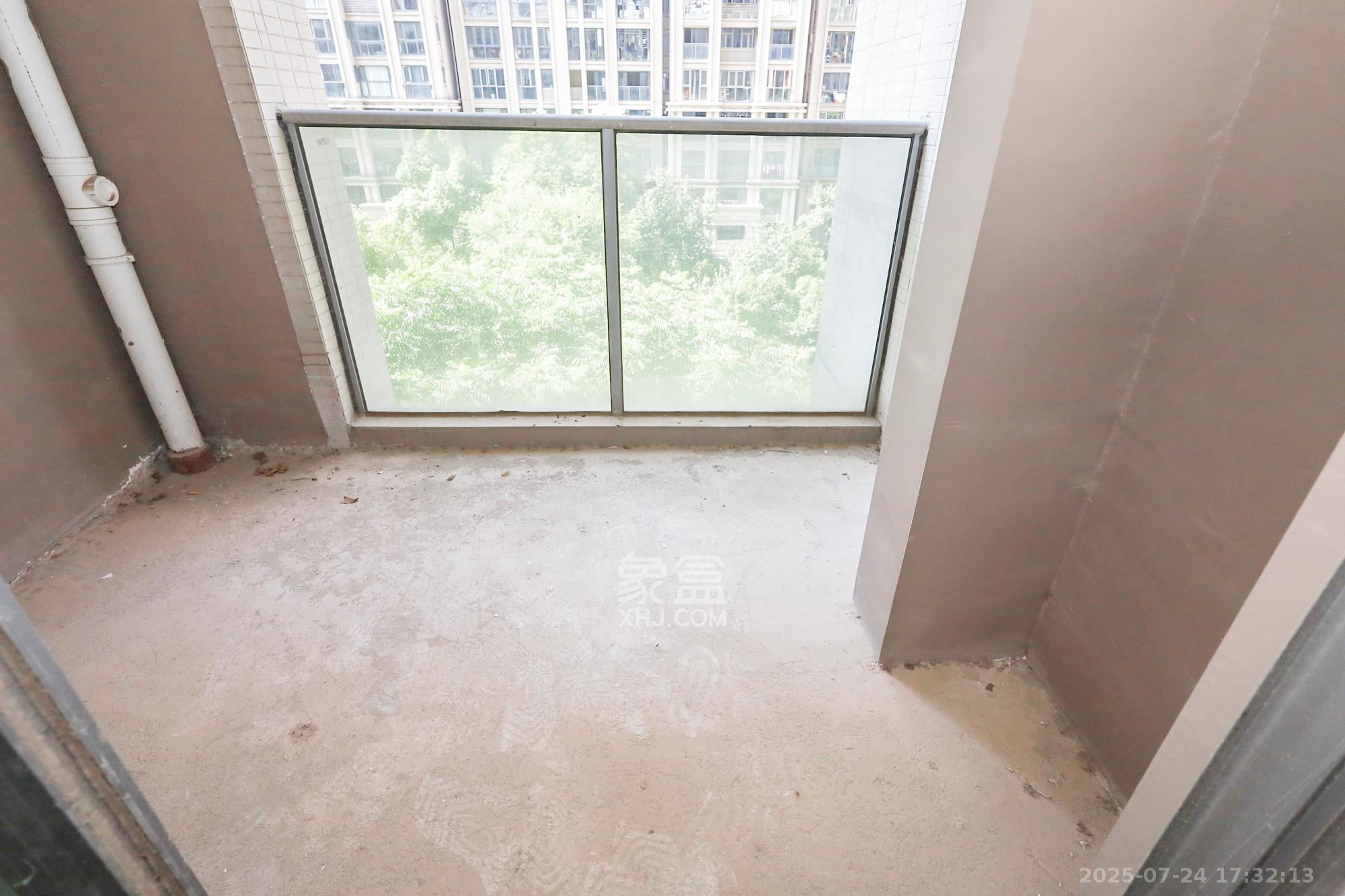 八方小区B区  1室2厅2卫    398.0万 八方小区B区  1室2厅2卫    398.0万其他