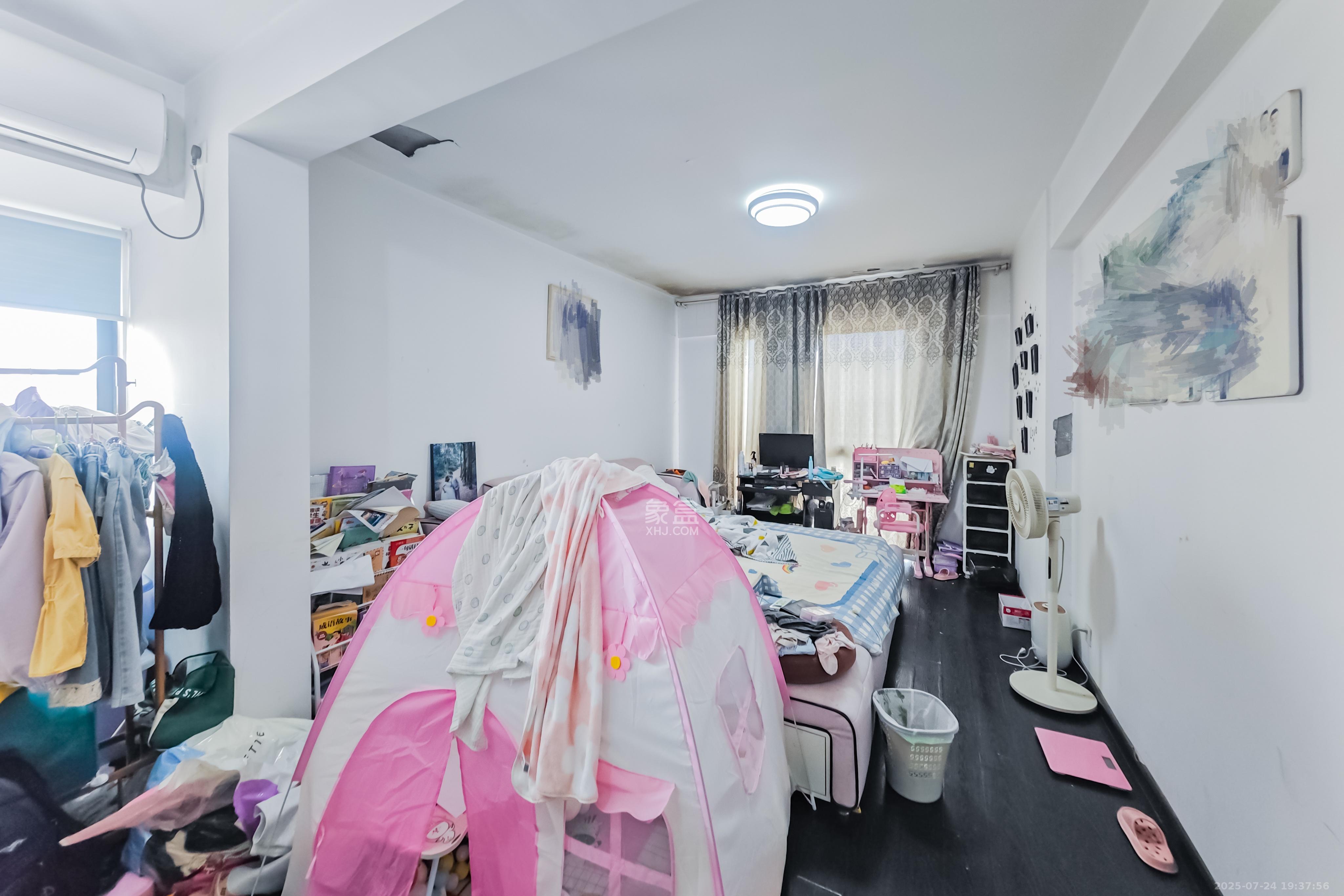 优山美地  3室2厅2卫   80.00万其他