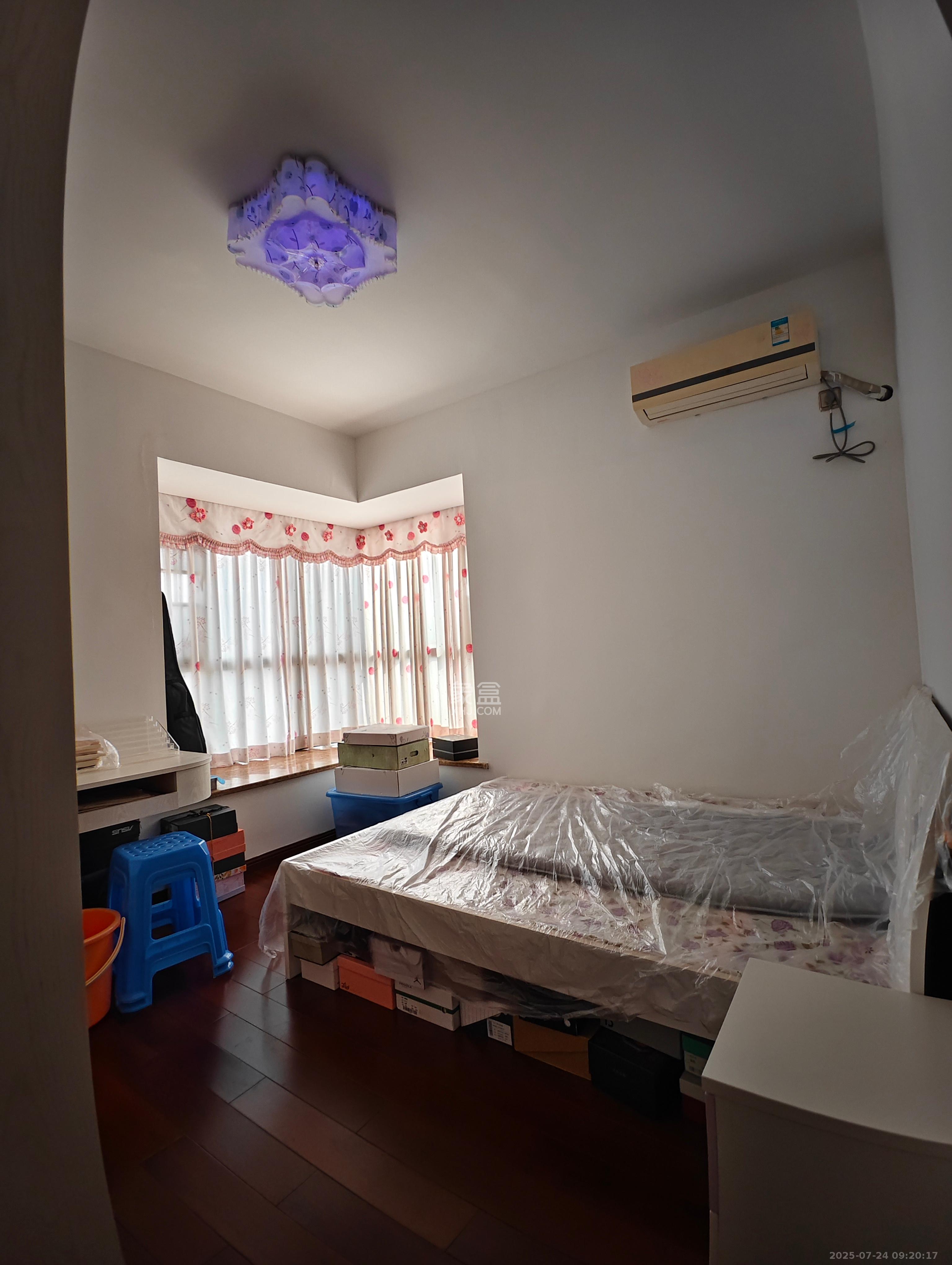 珠江东方明珠(新地东方明珠)一二期  3室2厅2卫    2560.0元/月 珠江东方明珠(新地东方明珠)一二期  3室2厅2卫    2560.0元/月室内图