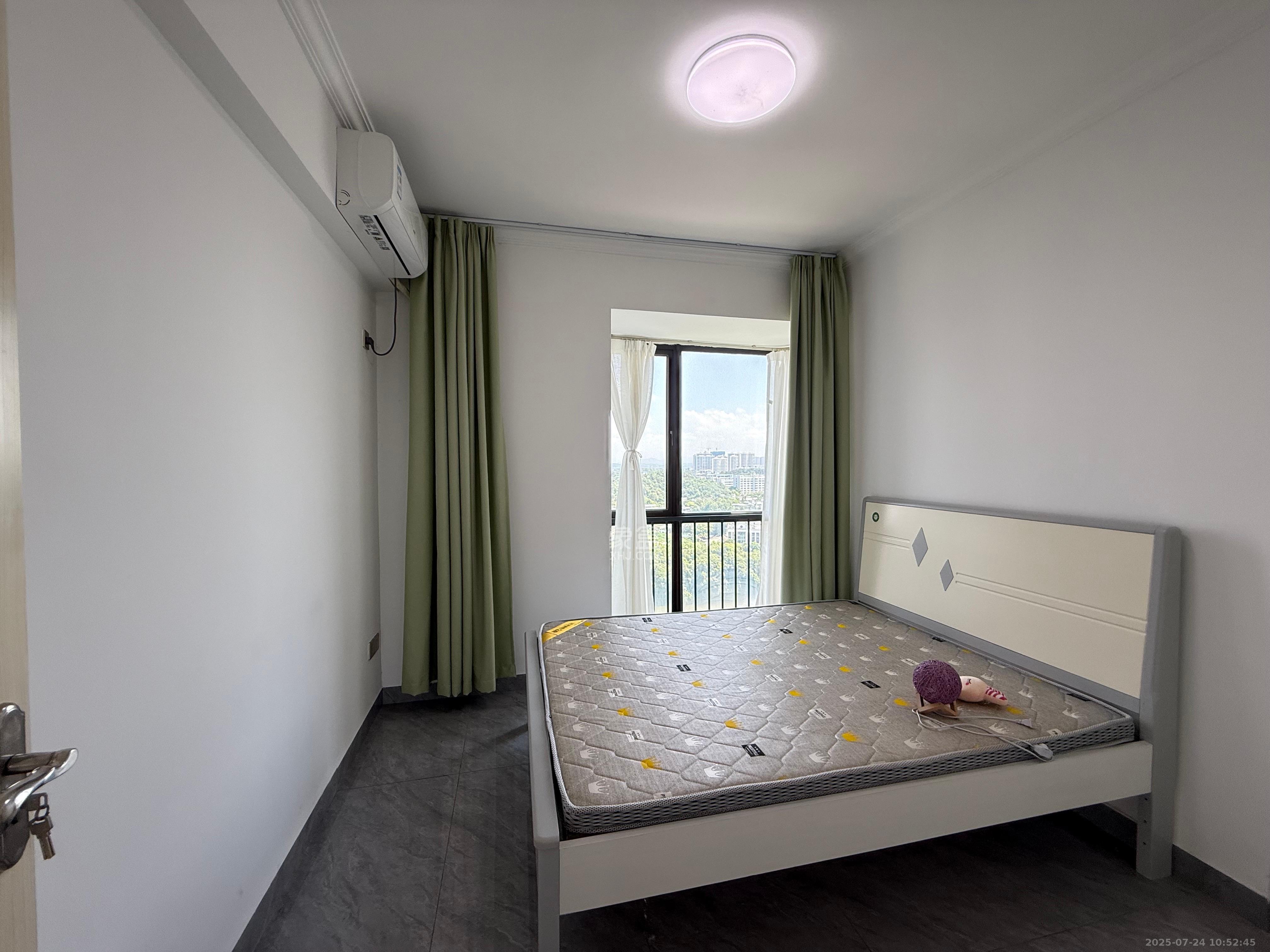 海洋半岛(月珑湾)  3室2厅2卫    3000.0元/月 海洋半岛(月珑湾)  3室2厅2卫    3000.0元/月室内图