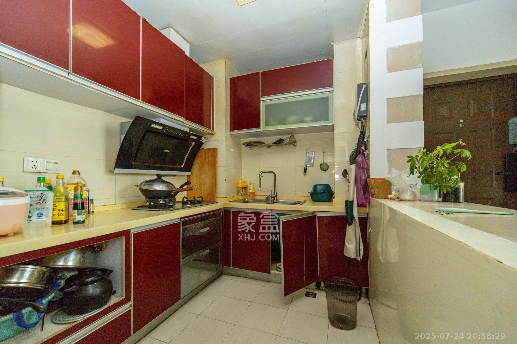 筑梦园  3室2厅2卫    98.0万 筑梦园  3室2厅2卫    98.0万厨房