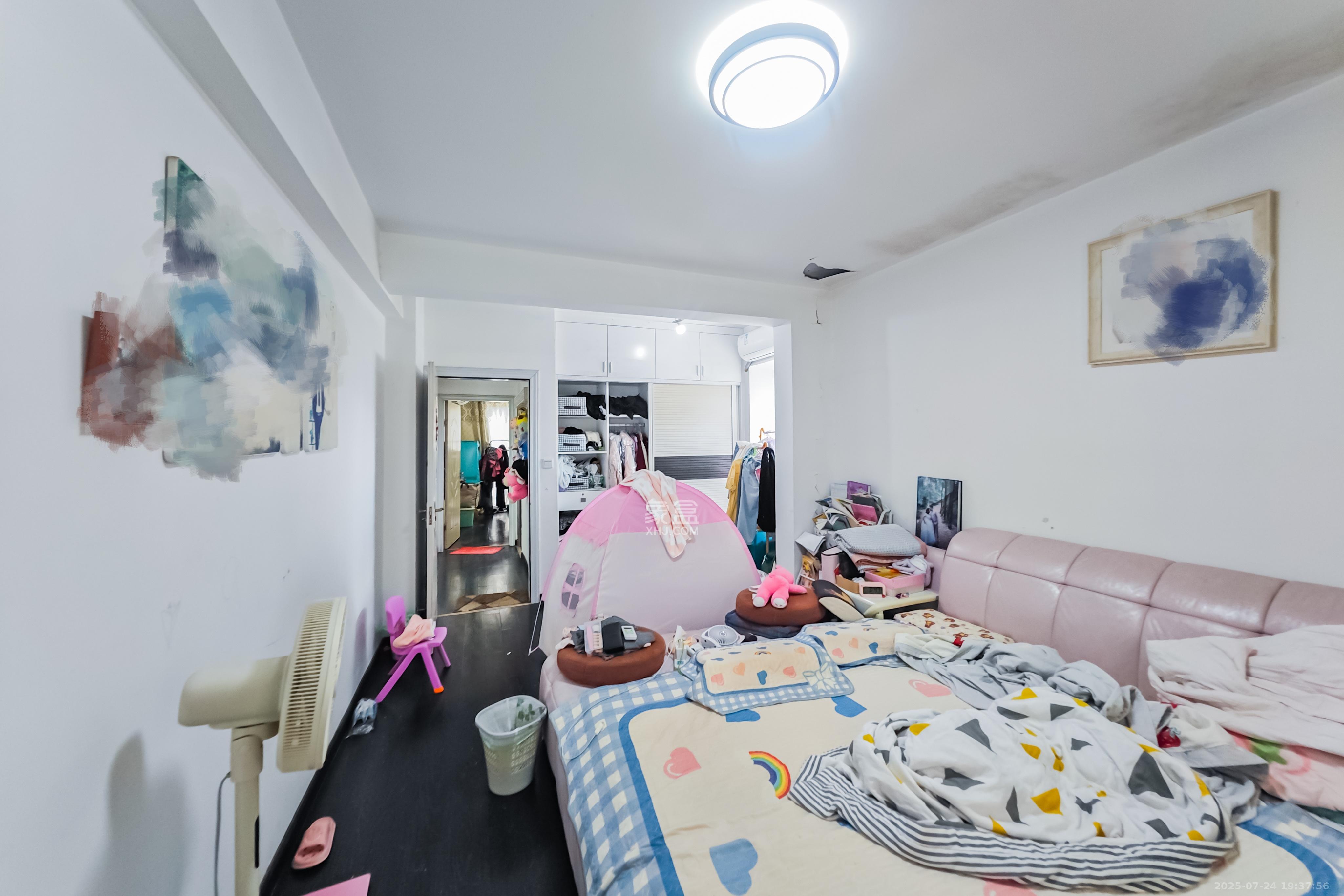 优山美地  3室2厅2卫   80.00万其他