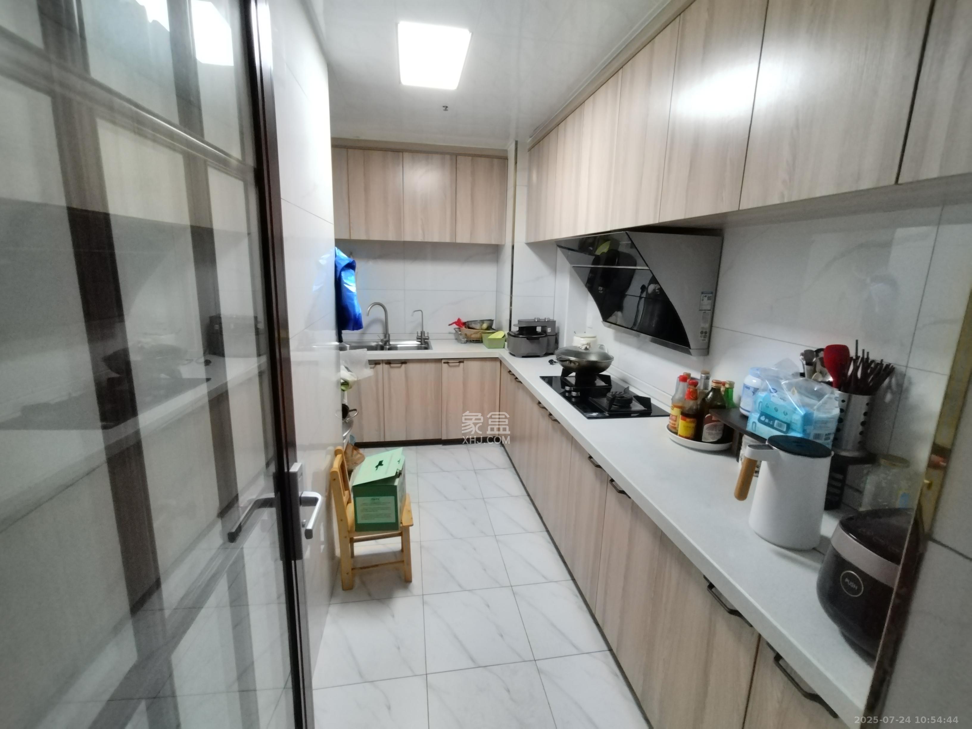 梅溪湖金茂湾  3室2厅2卫    3000.0元/月 梅溪湖金茂湾  3室2厅2卫    3000.0元/月室内图