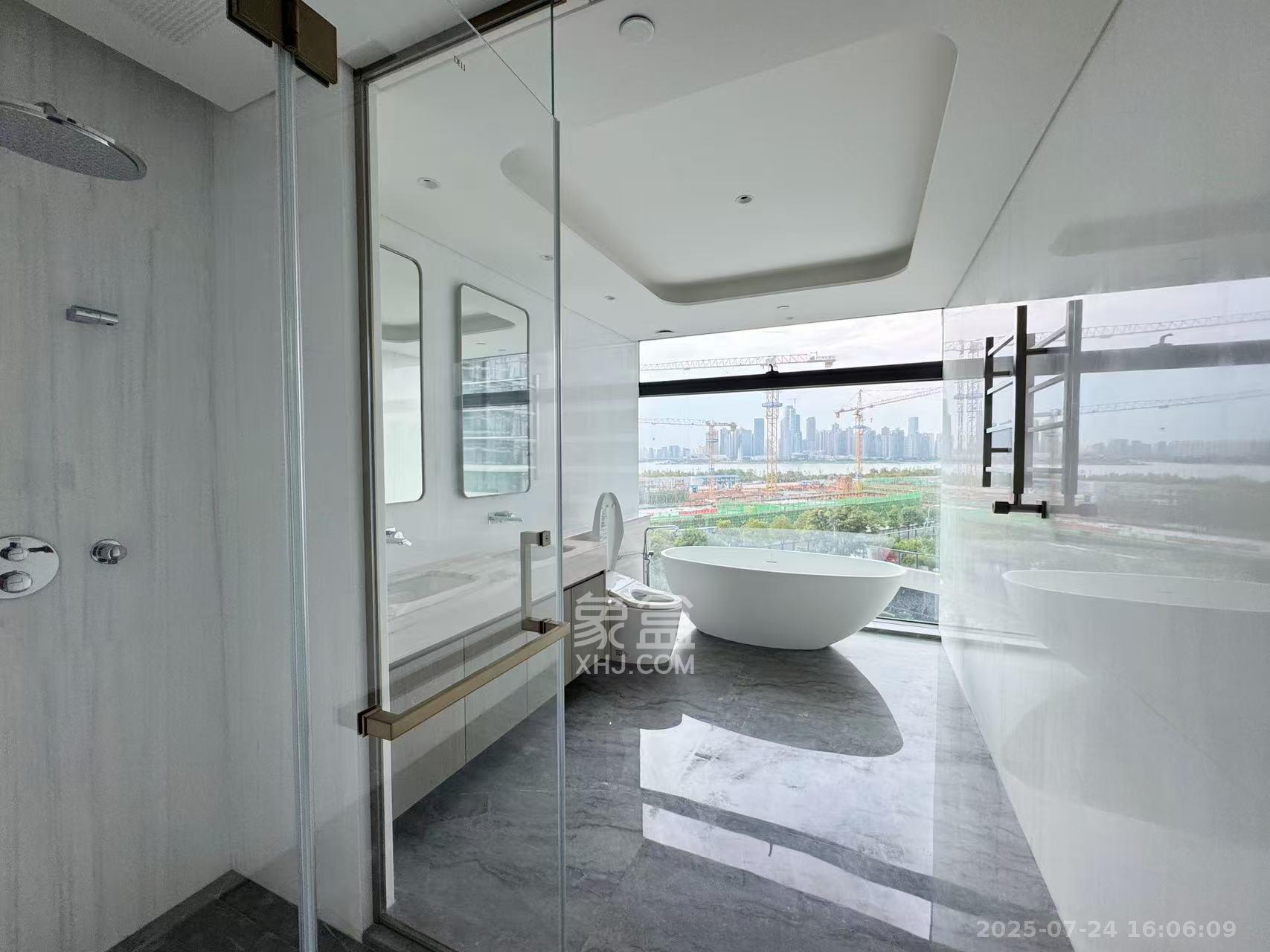 润和滨江湾 3室2厅3卫 26000.0元/月 润和滨江湾 3室2厅3卫 26000.0元/月室内图