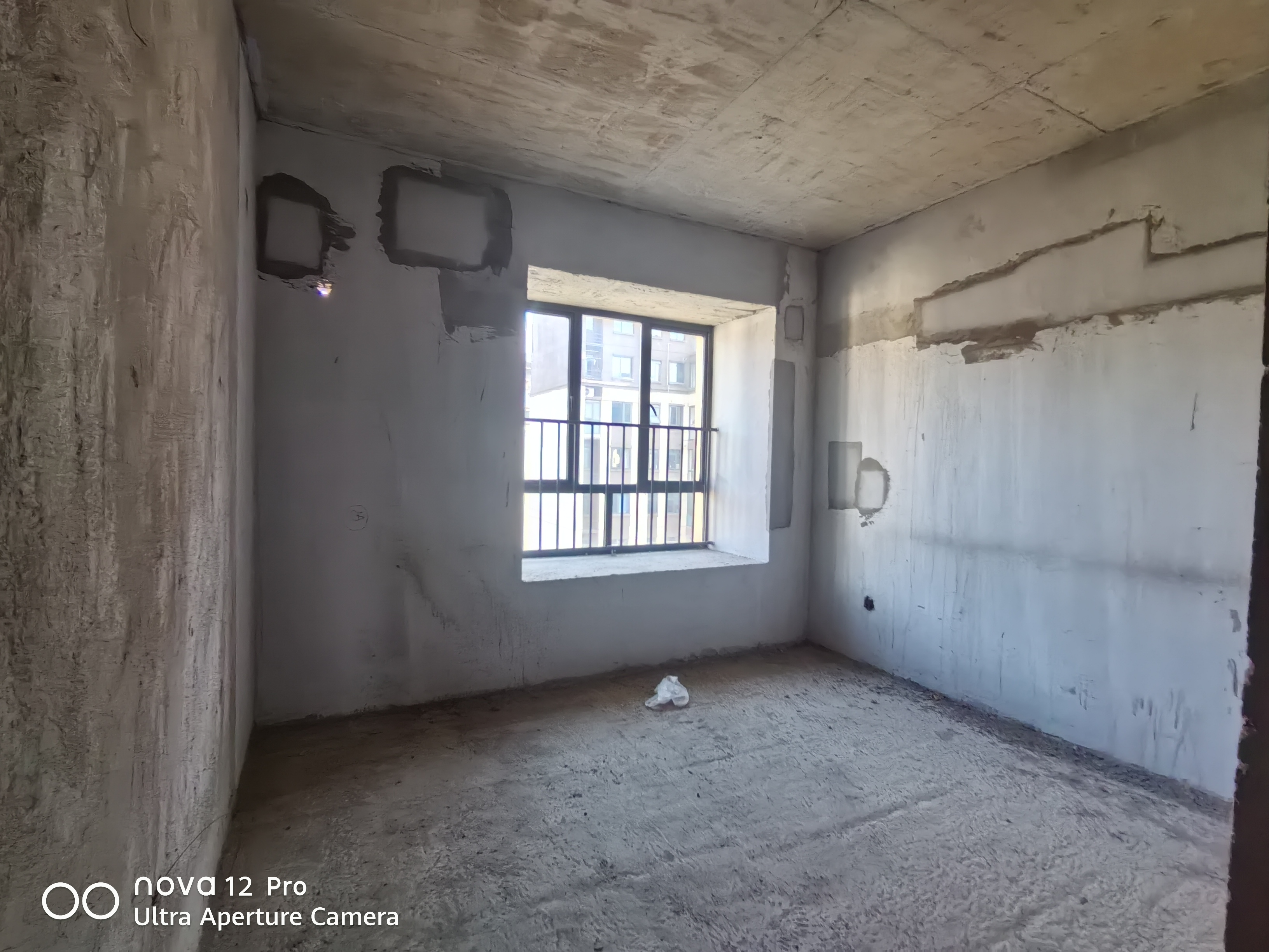 大汉龙城  5室2厅2卫    110.0万 大汉龙城  5室2厅2卫    110.0万卧室