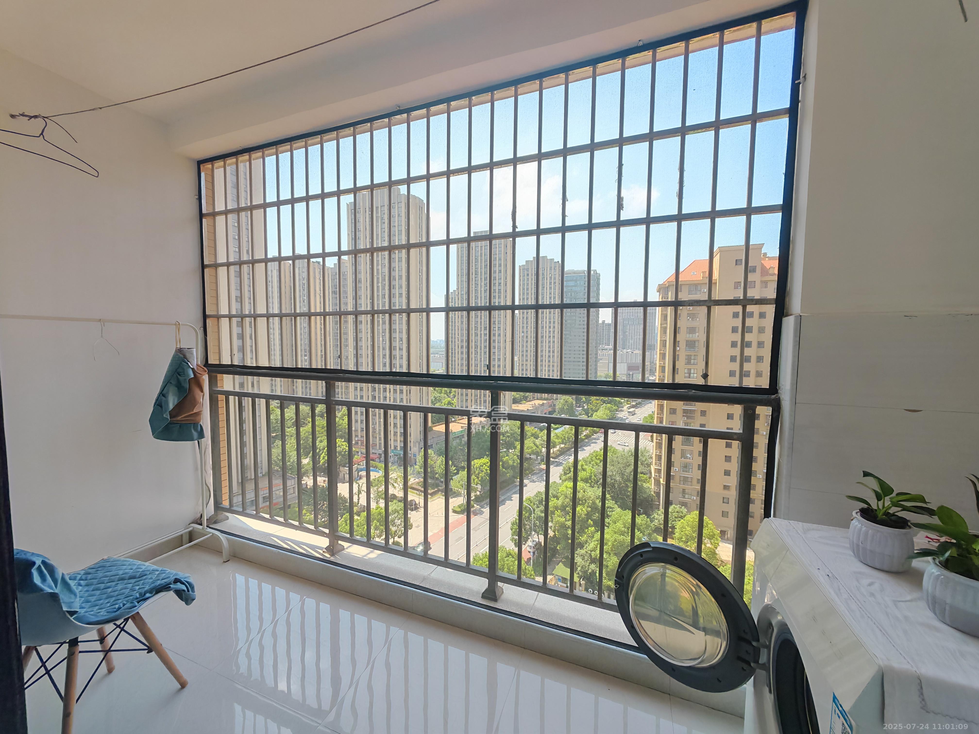 紫御江山  2室2厅2卫    1300.0元/月室内图