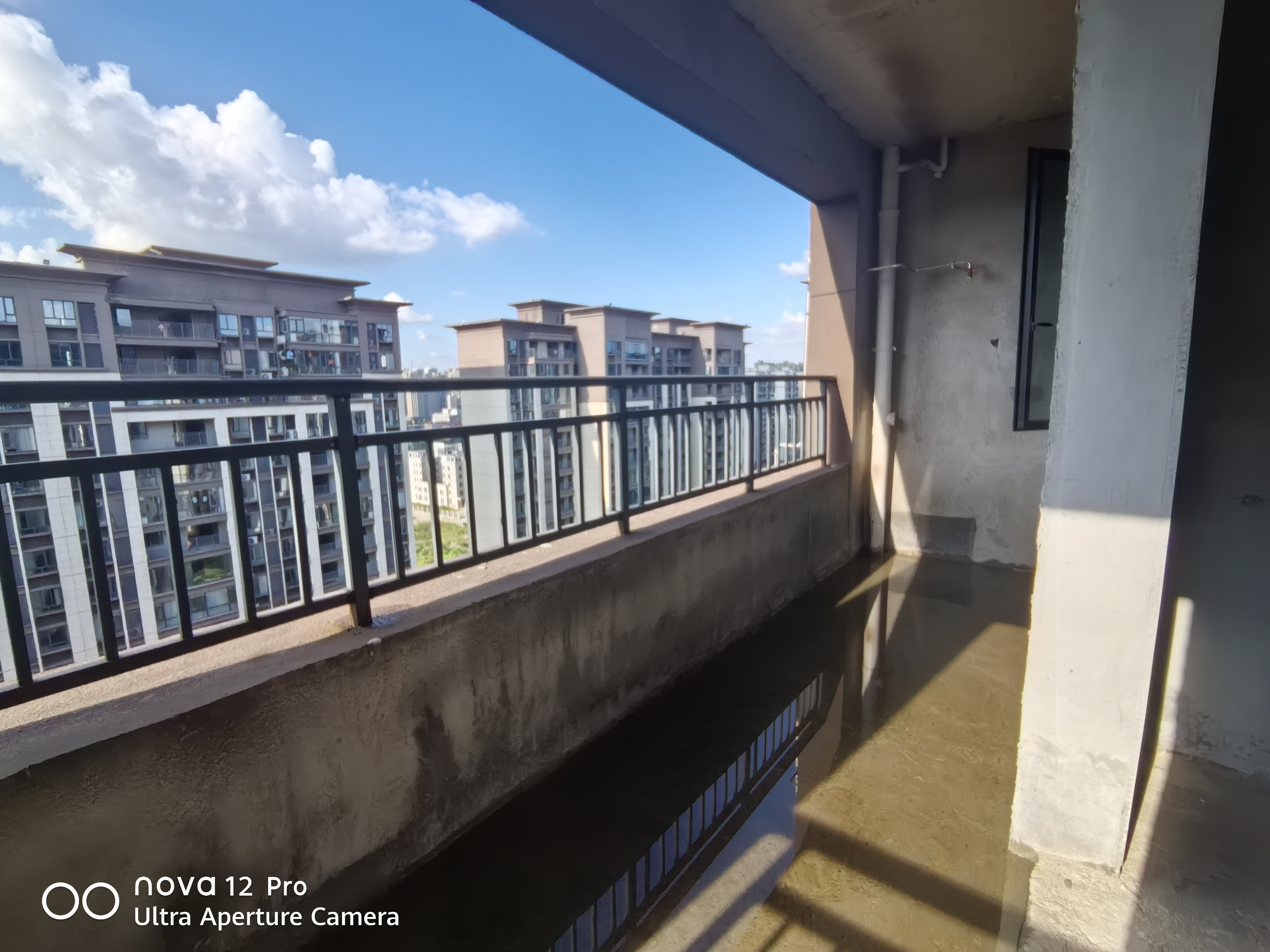 大汉龙城  5室2厅2卫    110.0万 大汉龙城  5室2厅2卫    110.0万阳台