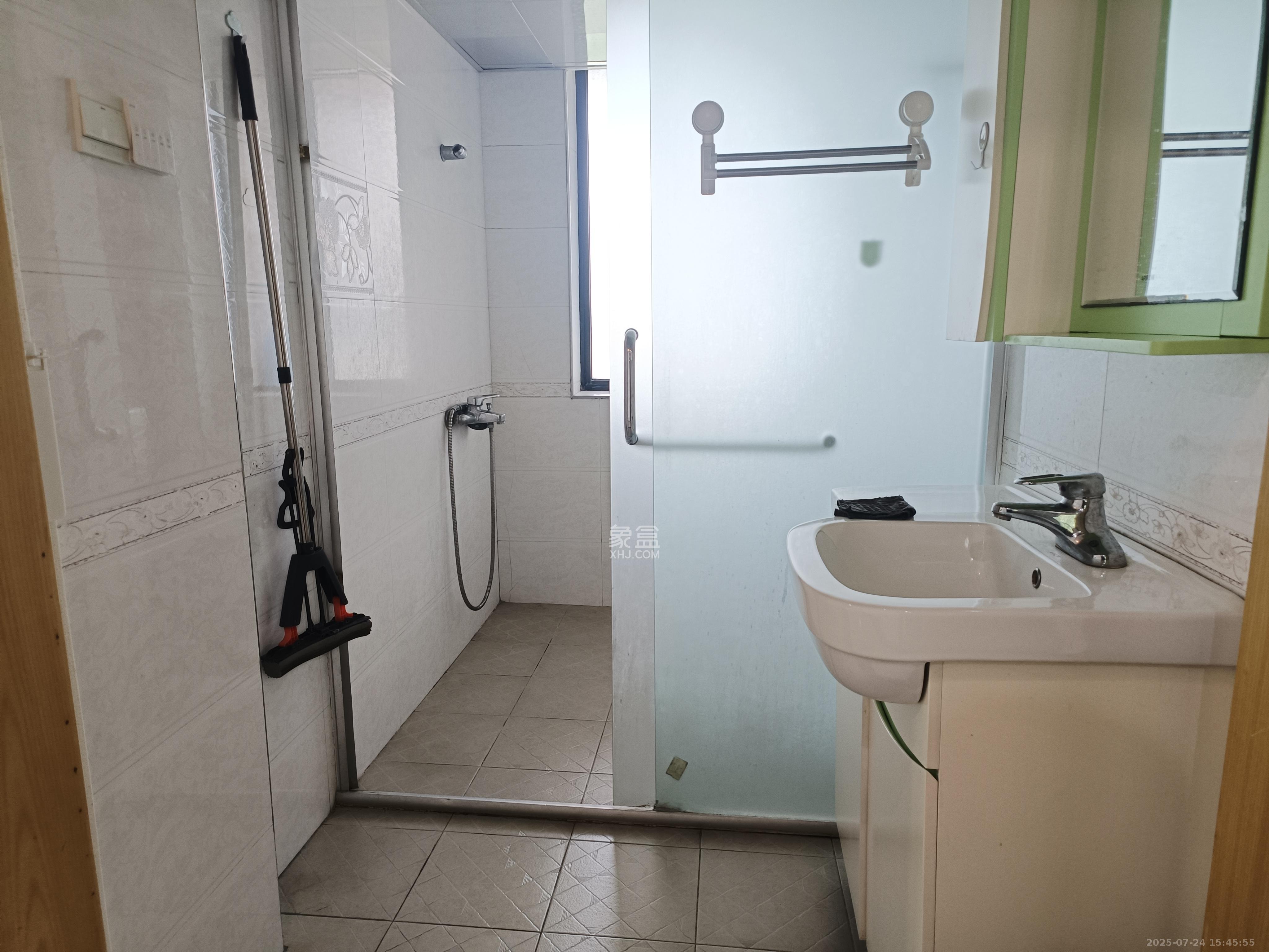 三江花中城 3室2厅2卫 2800.0元/月 三江花中城 3室2厅2卫 2800.0元/月室内图