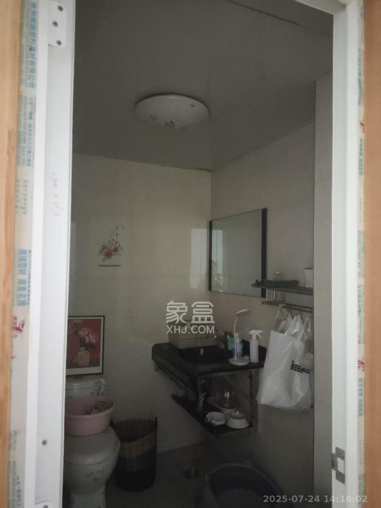 湘仪家园  3室2厅2卫   2180.00元/月室内图