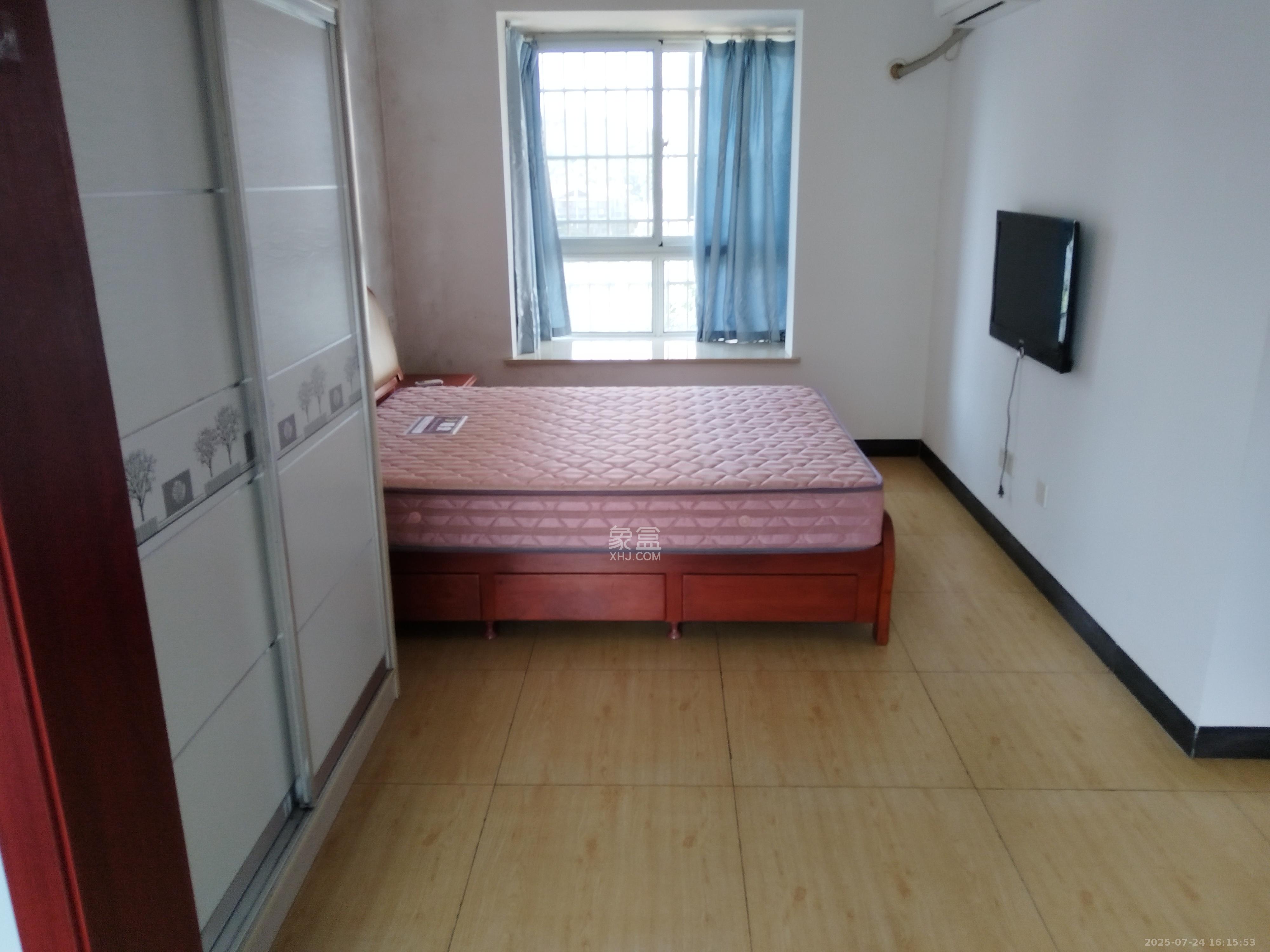 谷山乐园三期  3室2厅1卫    2200.0元/月 谷山乐园三期  3室2厅1卫    2200.0元/月室内图