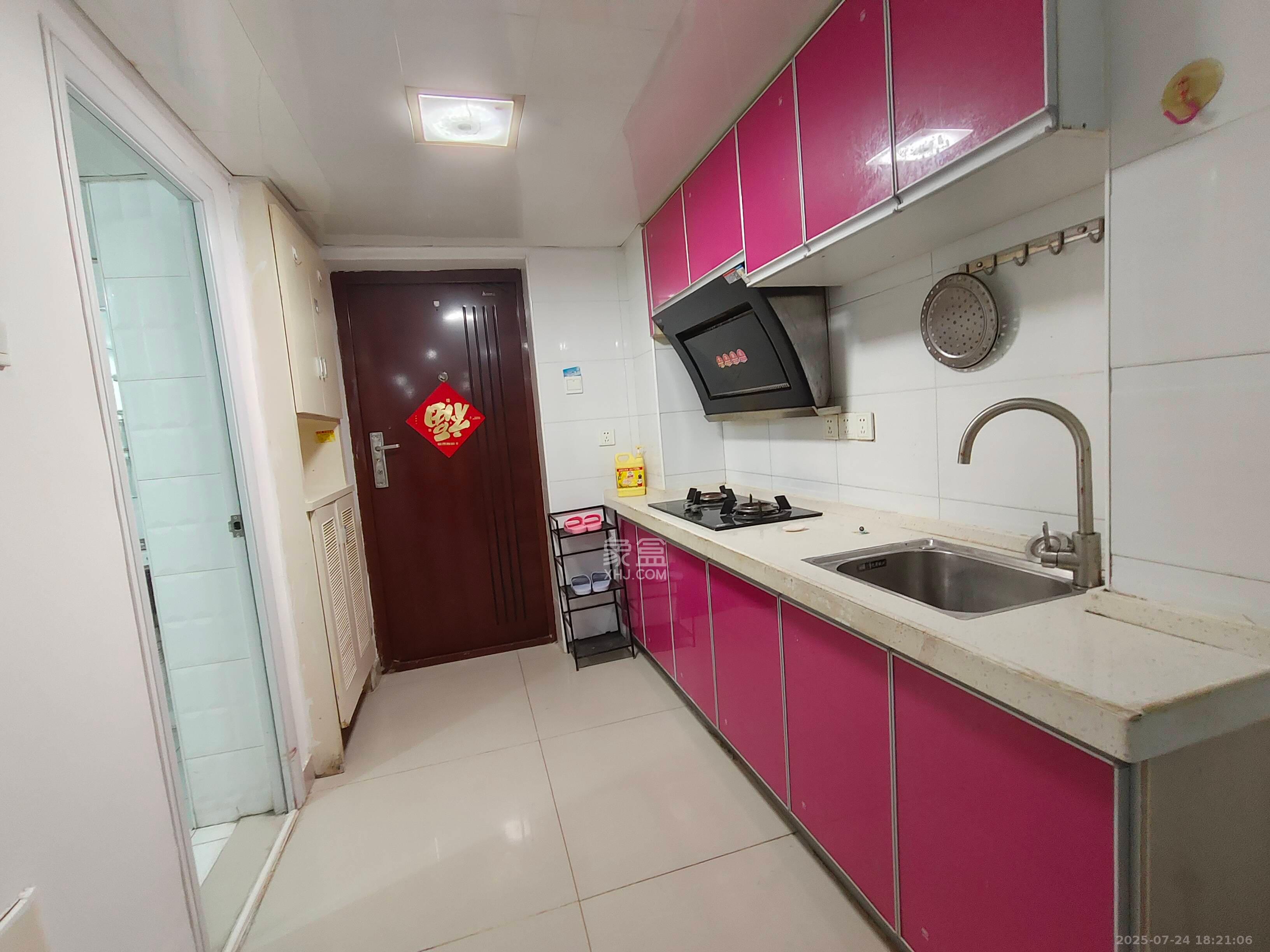 融圣国际 2室2厅2卫 2500.0元/月 融圣国际 2室2厅2卫 2500.0元/月室内图